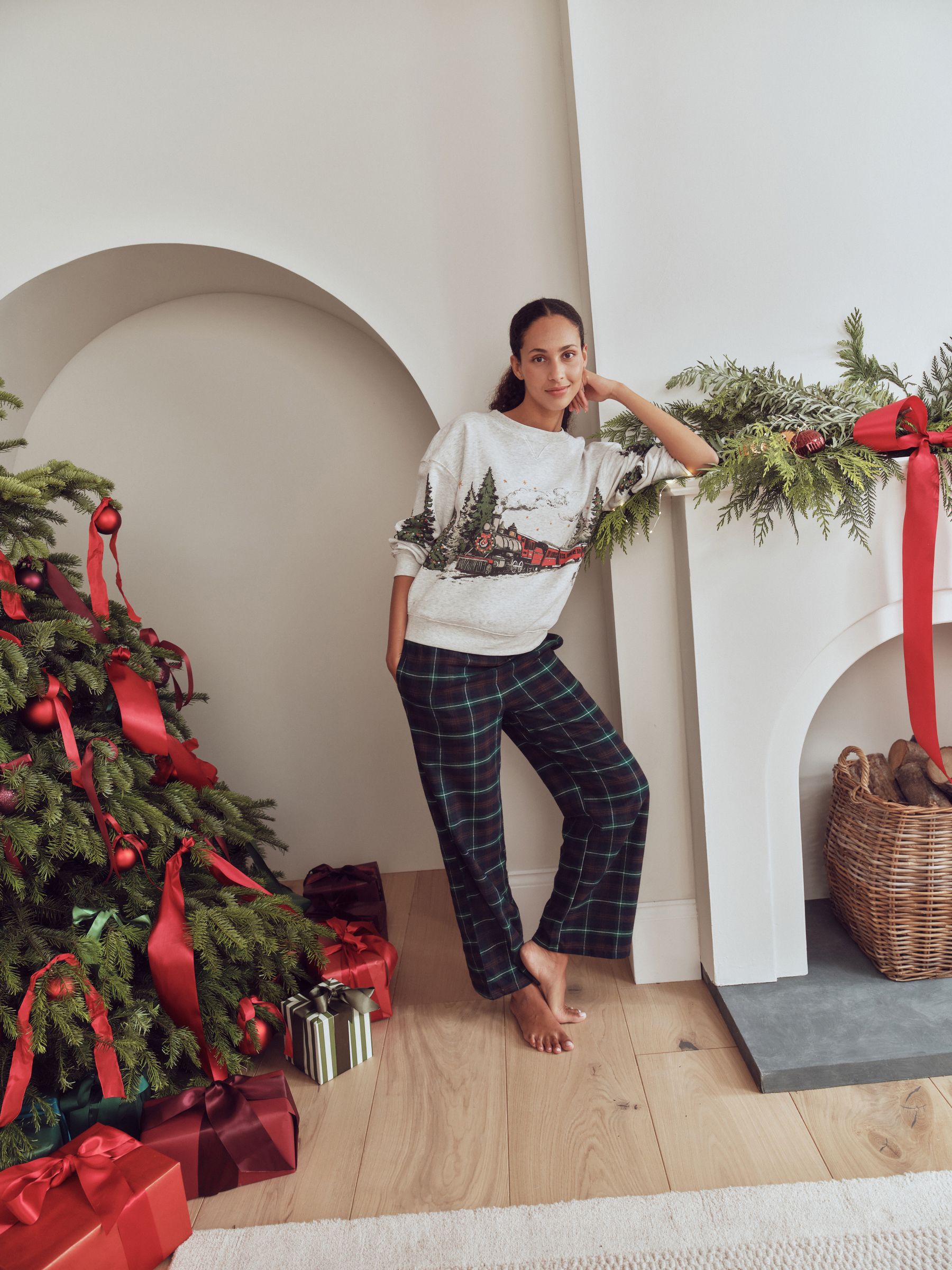 Matching Family Christmas Sweatshirt Flannel Pyjamas - Grey Santa Express - Regular - Location Worn