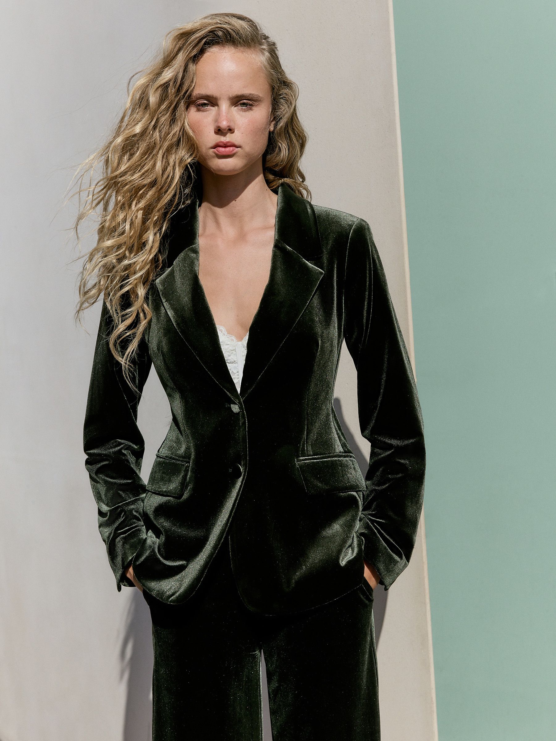 Velvet Single Breasted Blazer - Green - Regular - Location Worn