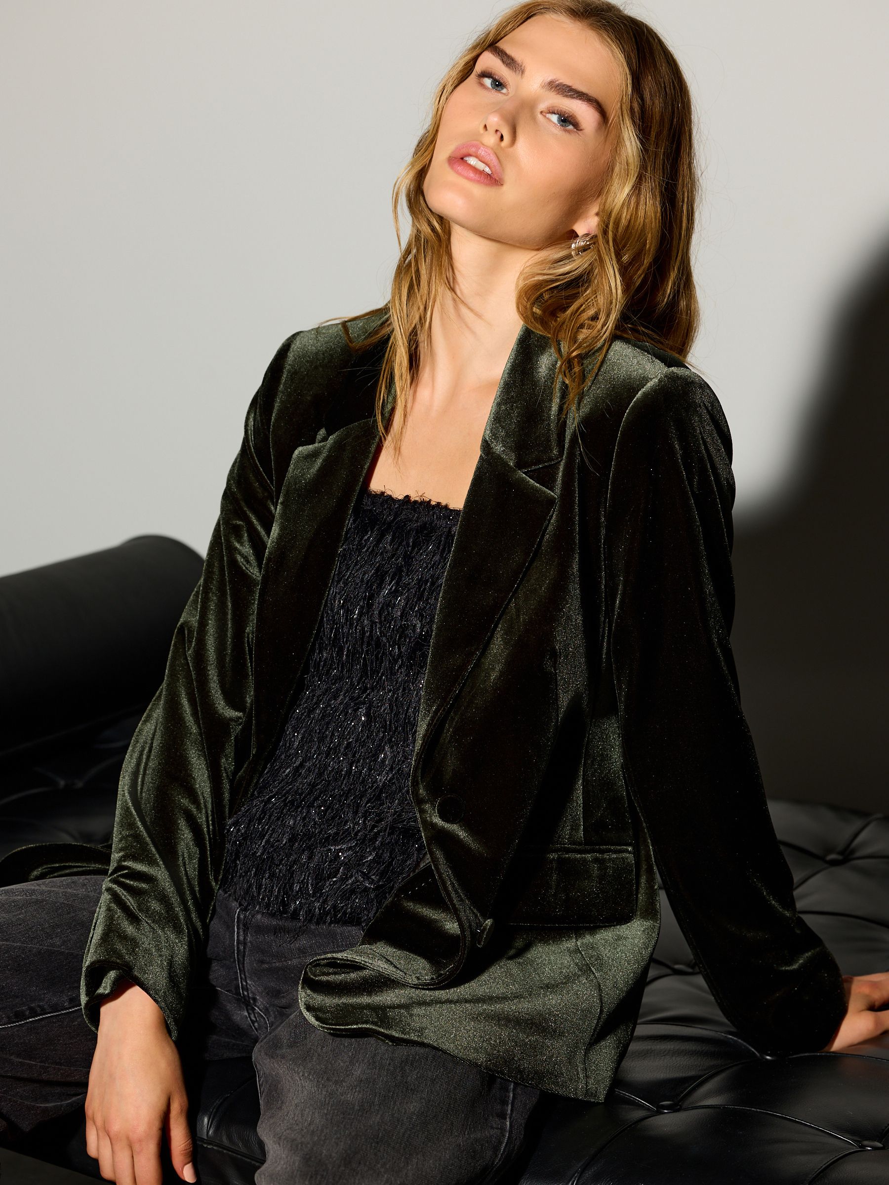 Velvet Single Breasted Blazer - Green - Regular - Location Worn