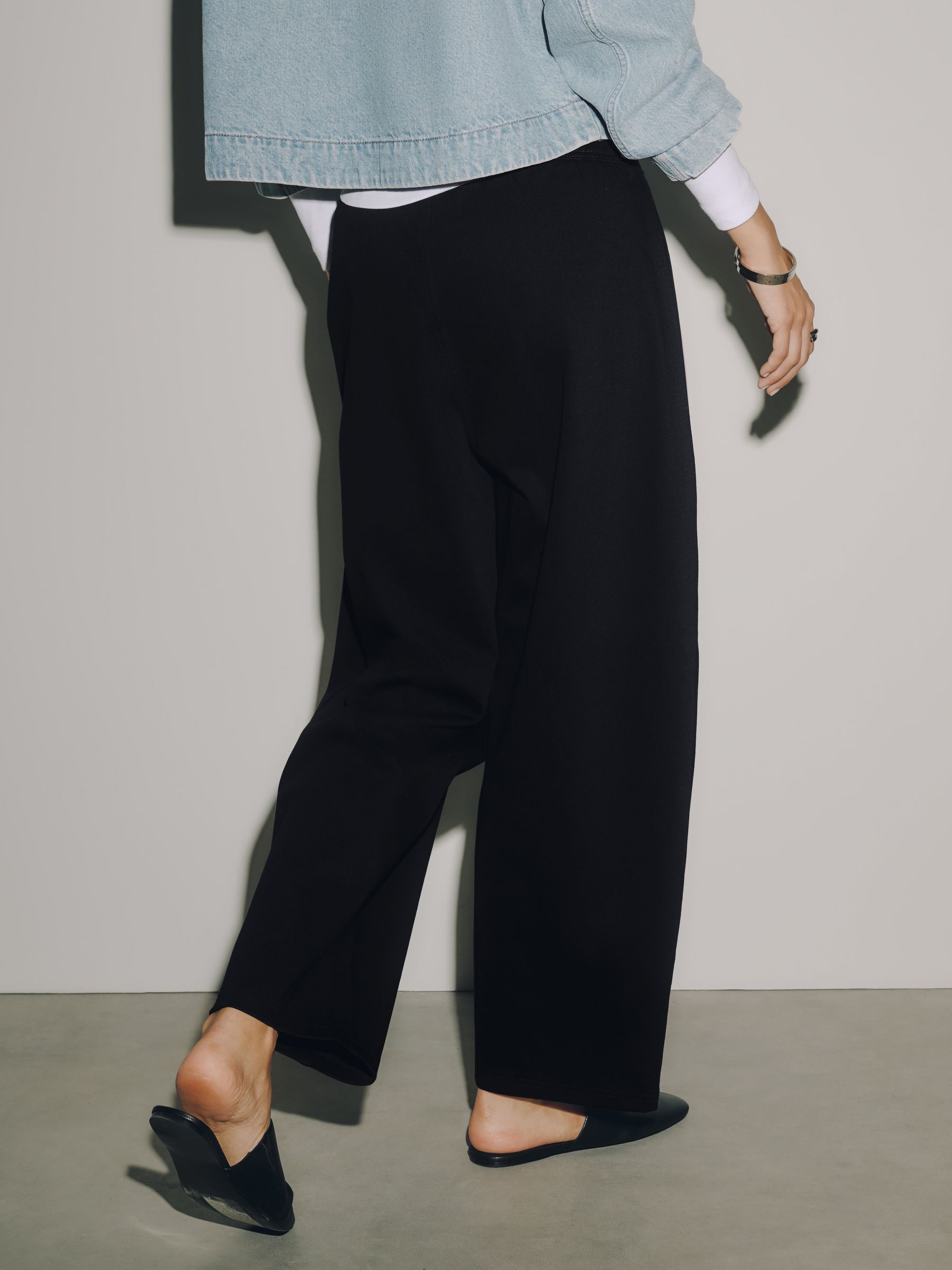 Barrel Leg Denim Jersey Trousers - Black - Regular - SIP Worn