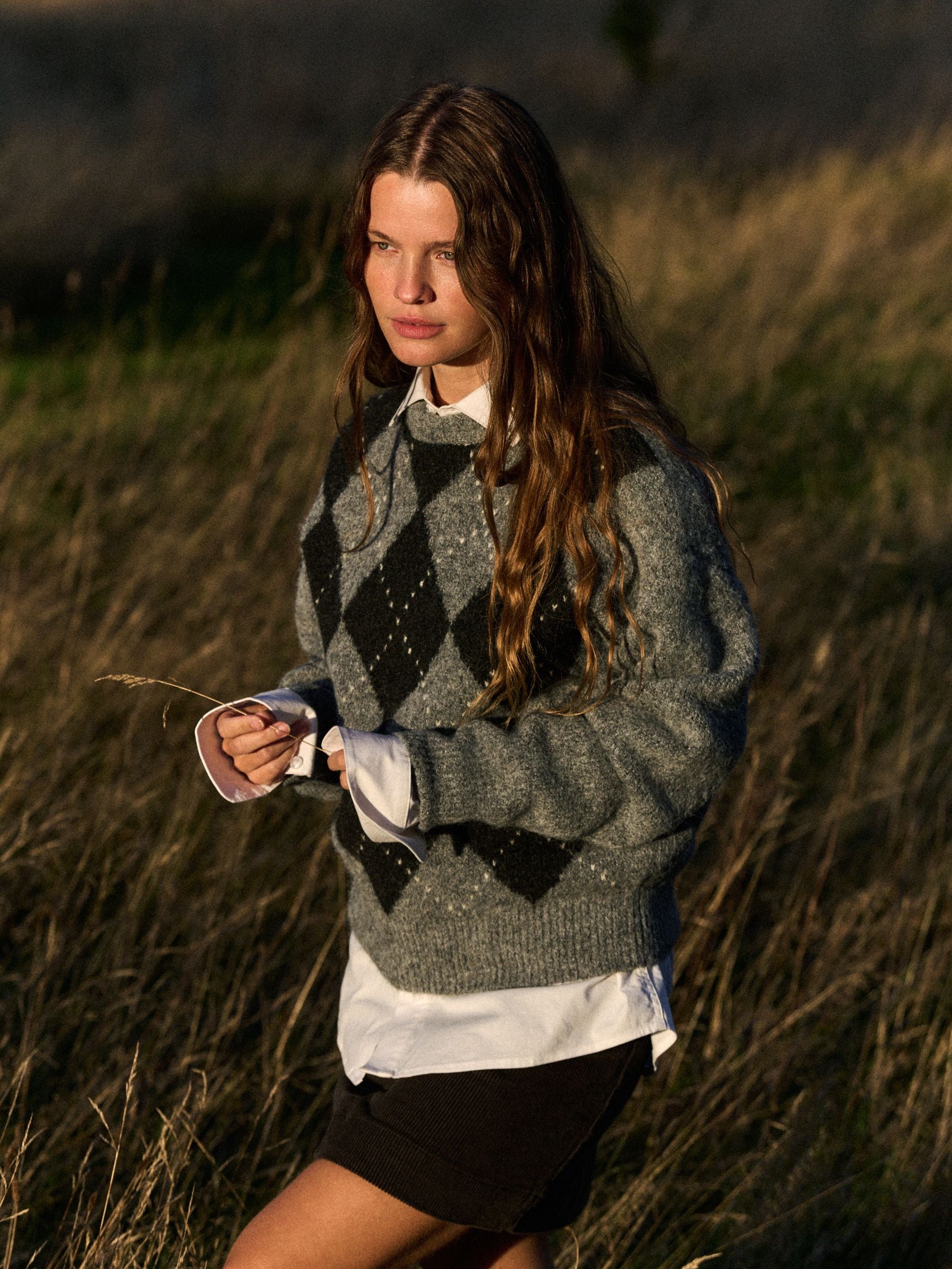 The Set Fluffy Crew Neck Jumper - Grey - Regular - Location Worn