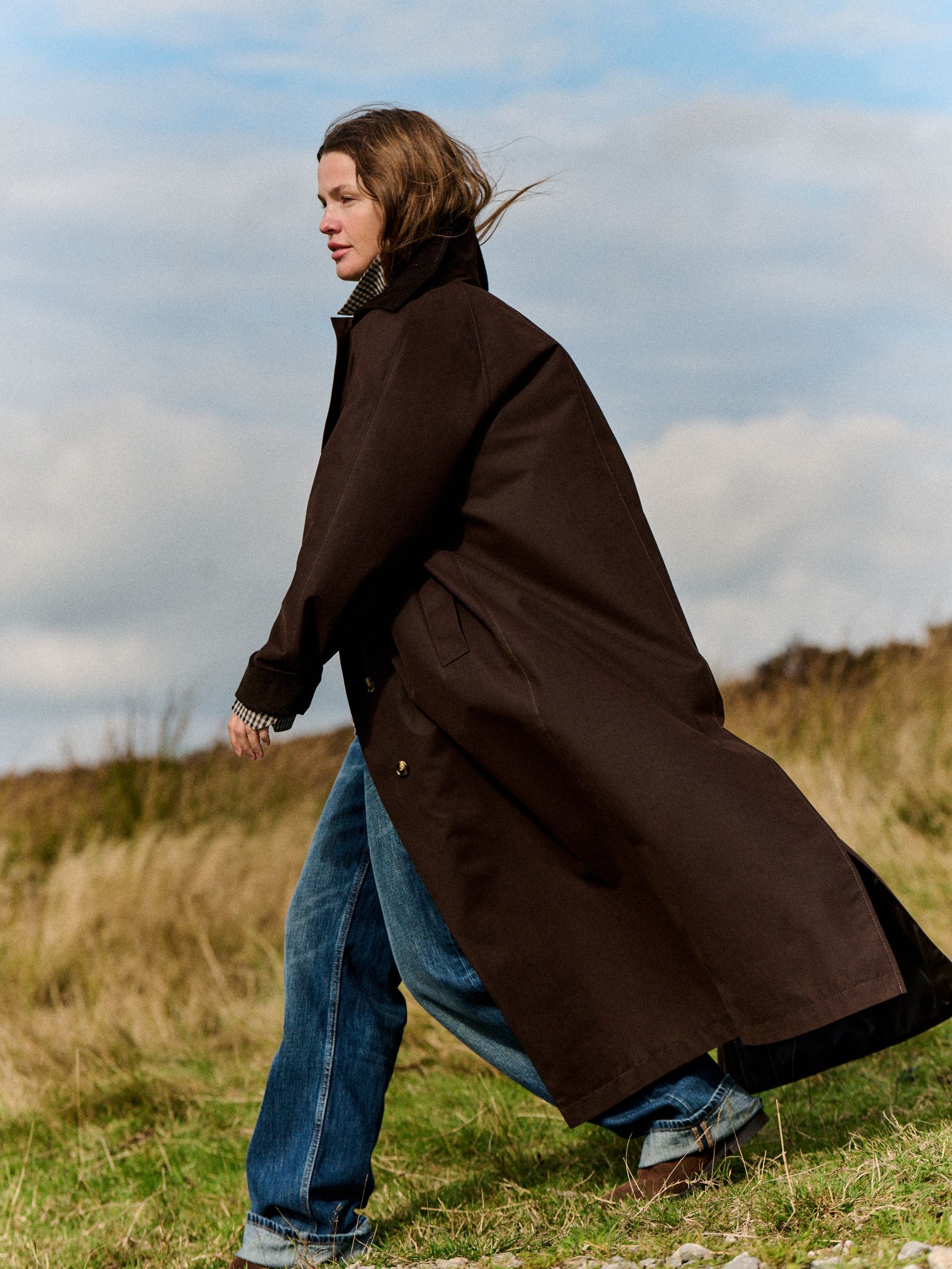The Set Showerproof Trench Coat - Brown - Regular - Location Worn