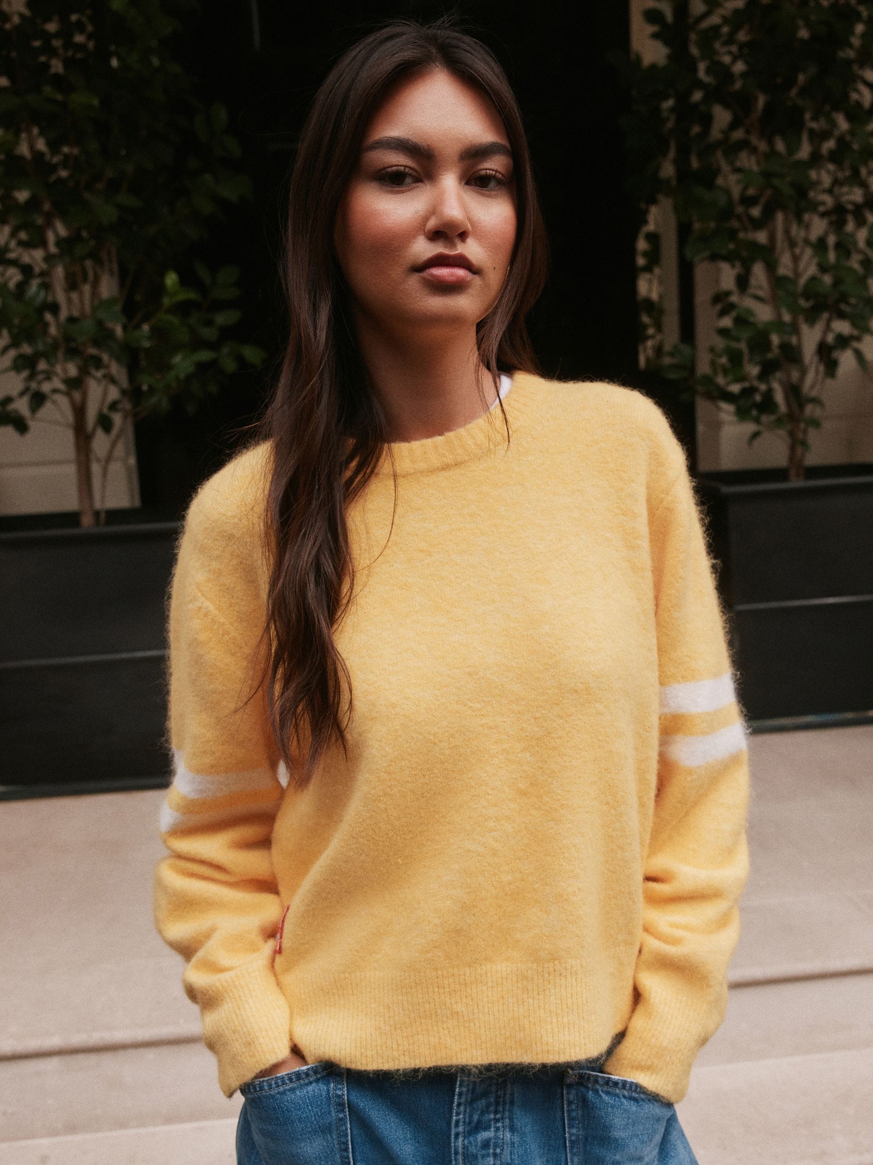 Long Sleeve Crew Neck Knitted Jumper With Wool - Yellow/Multi Back Graphic - Regular - Location Worn