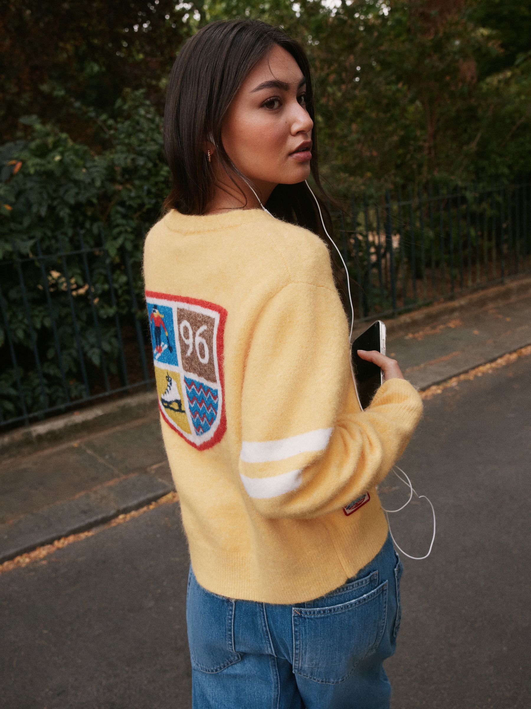 Long Sleeve Crew Neck Knitted Jumper With Wool - Yellow/Multi Back Graphic - Regular - Location Worn