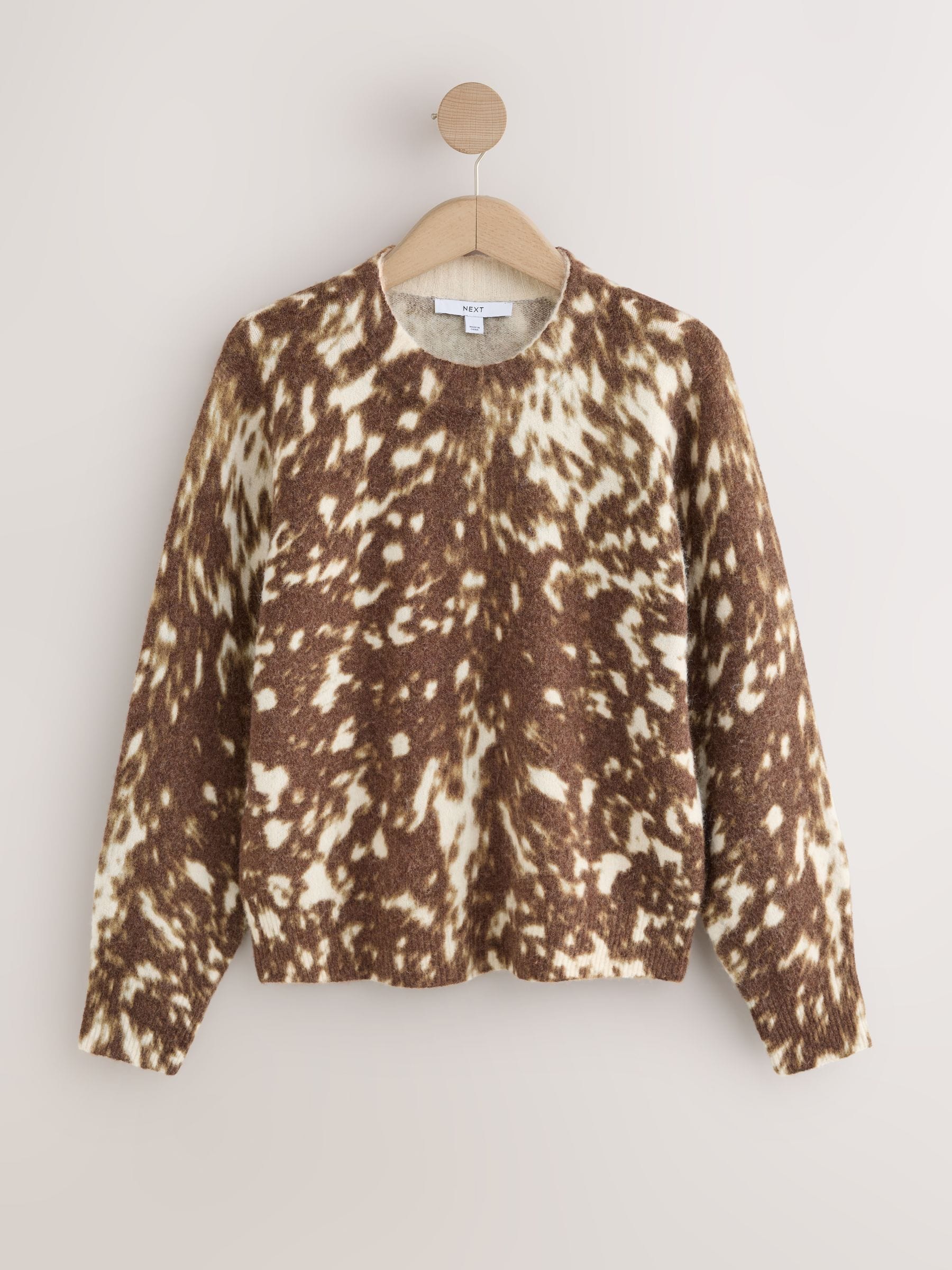 Long Sleeve Crew Neck Knitted Jumper With Wool - Deer Print - Regular - SIP Still Life