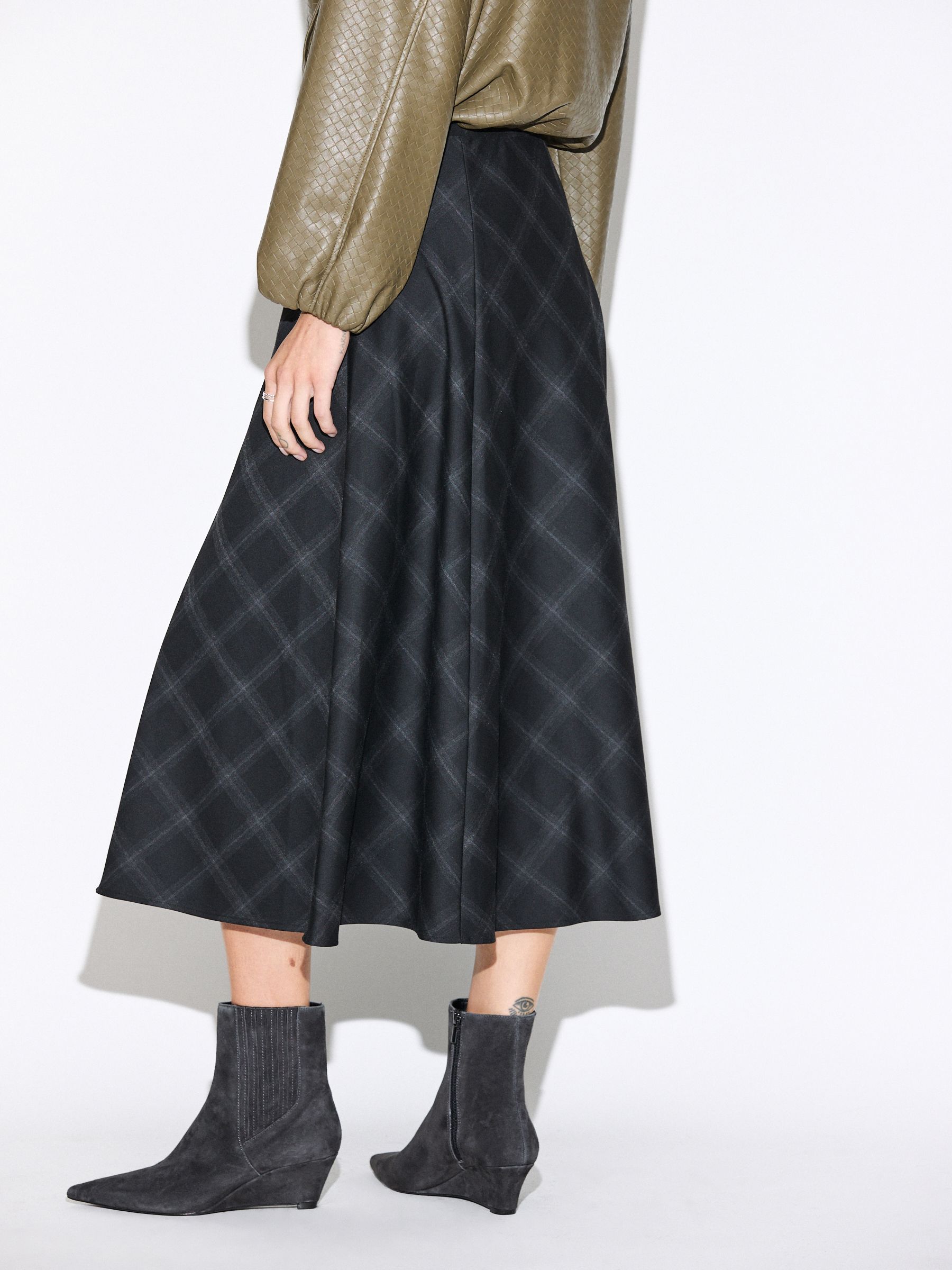 Check Midi Skirt - Black - Regular - Location Worn