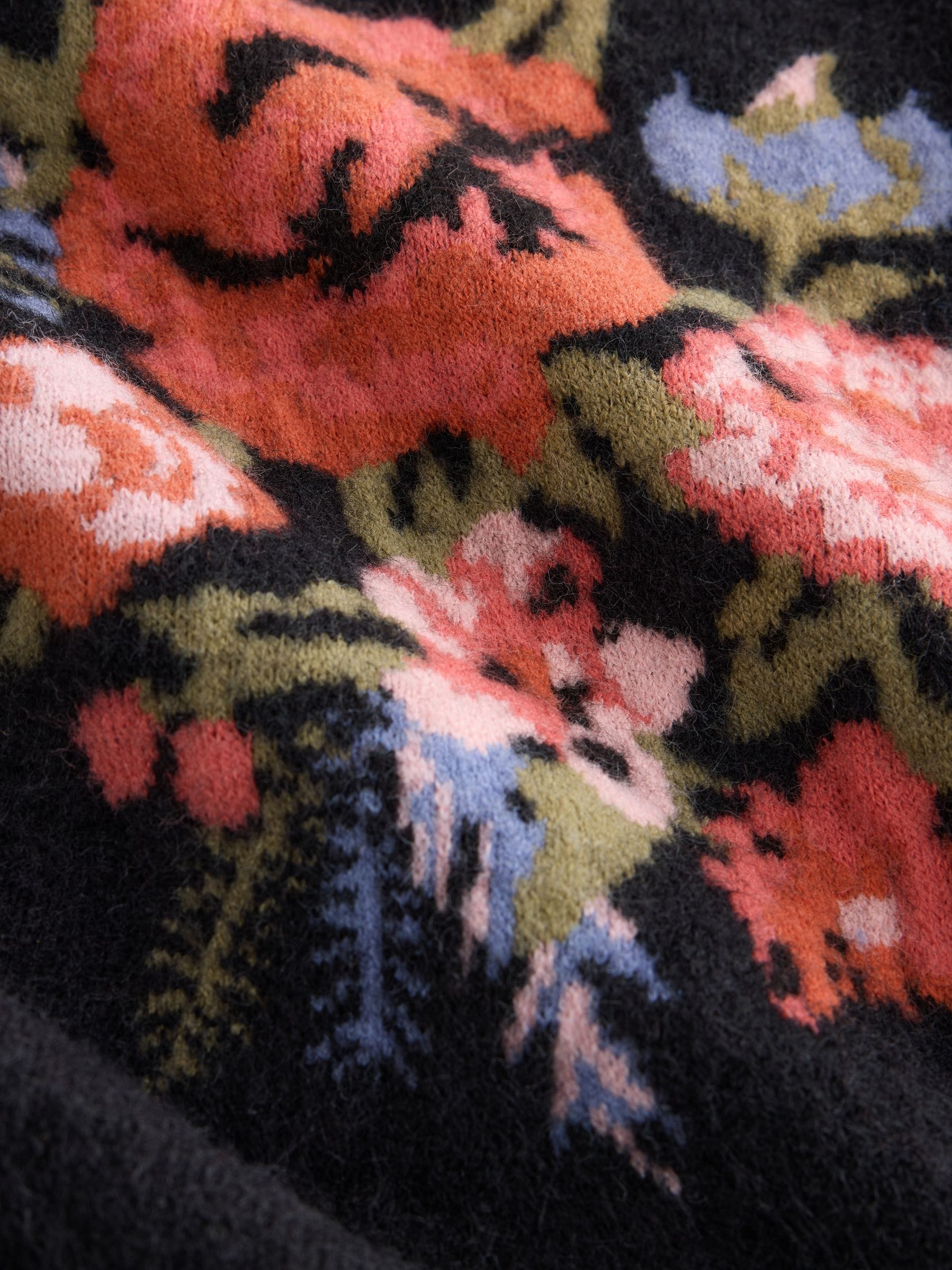 Long Sleeve Crew Neck Knitted Jumper With Wool - Black/Multi Floral - Regular - SIP Still Life