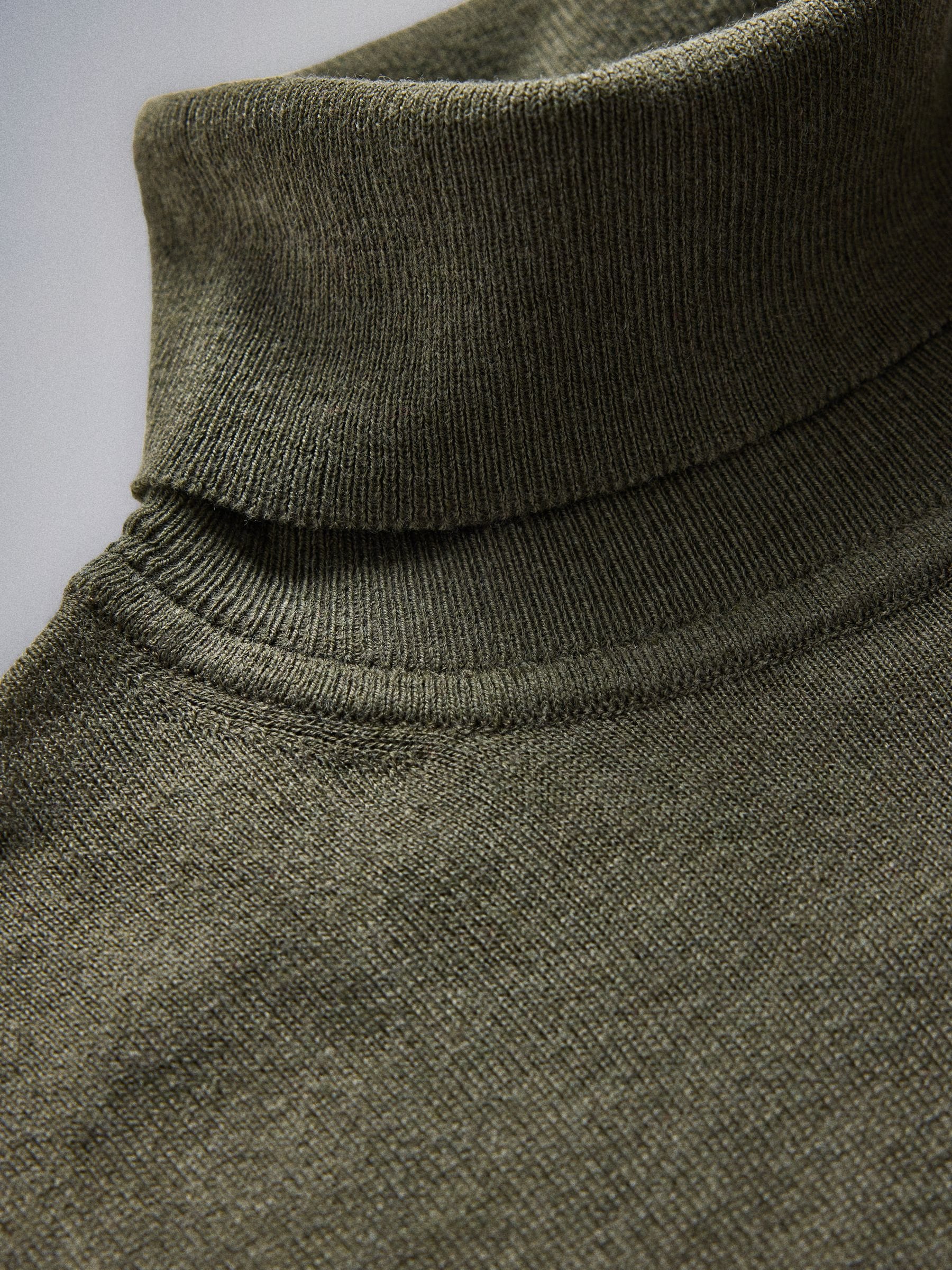 The Set 4 Pack Roll Neck Jumpers With Wool - Forest Green Syrah/Red Ganache/Brown Goat/Beige - Regular - SIP Still Life
