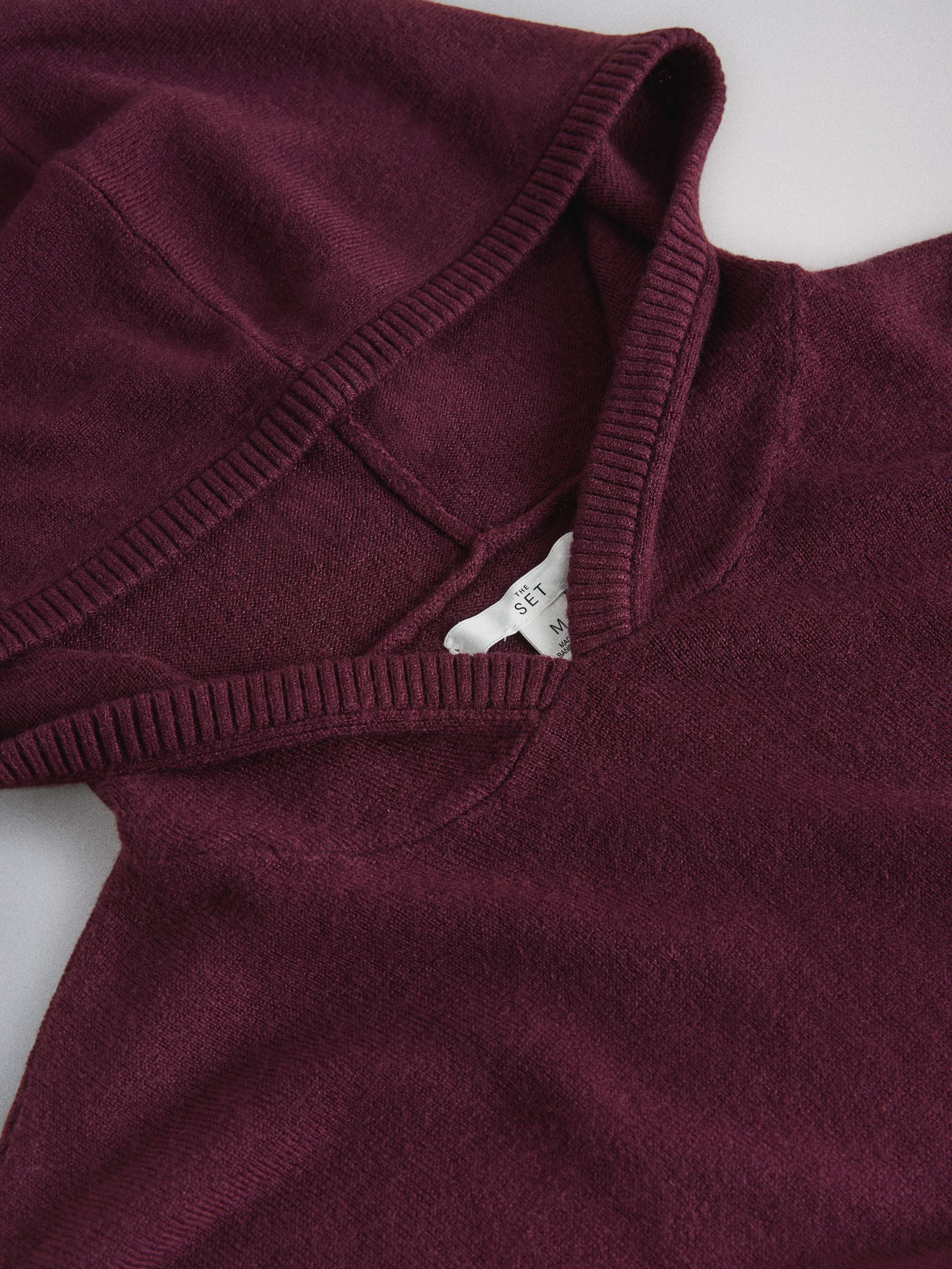 The Set Hoodies And Joggers Set - Burgundy Red - Regular - SIP Still Life