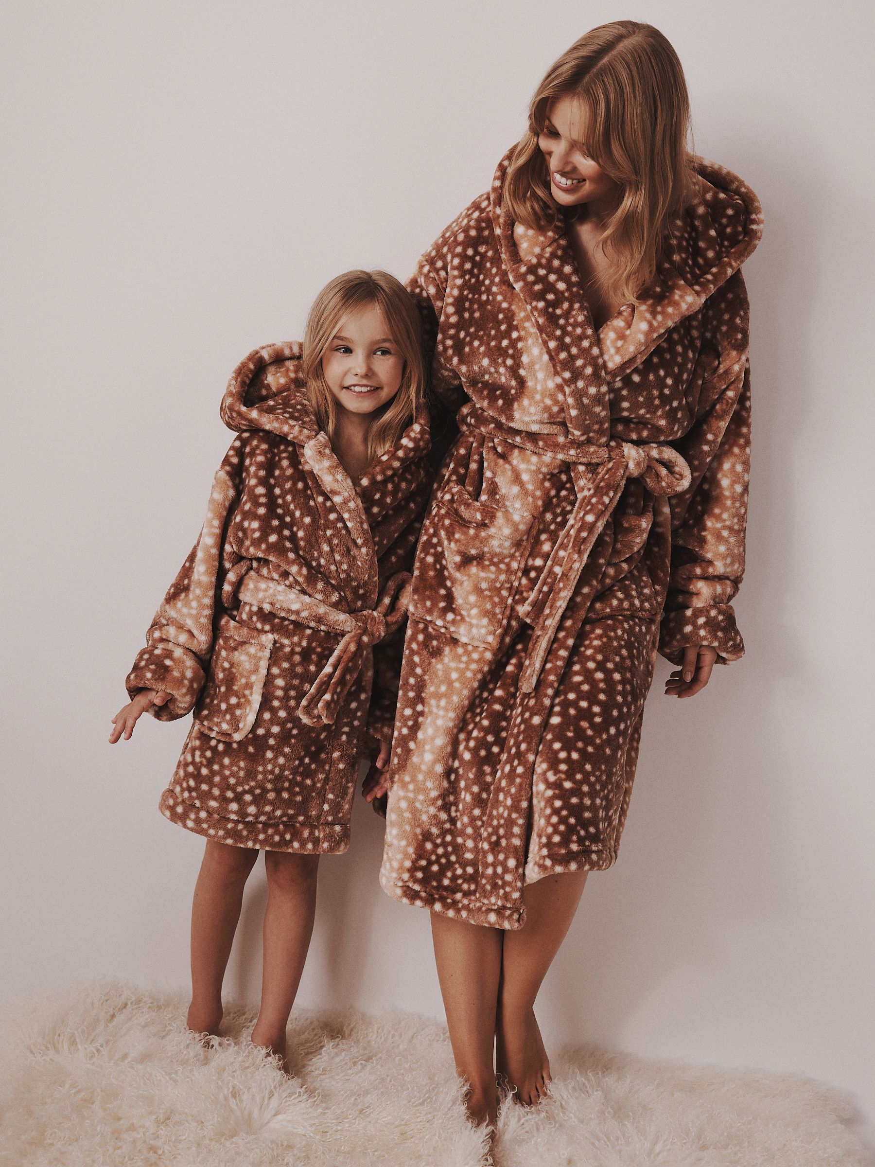 Snow Dressing Gown - Rust Brown Deer Print - Regular - Location Worn
