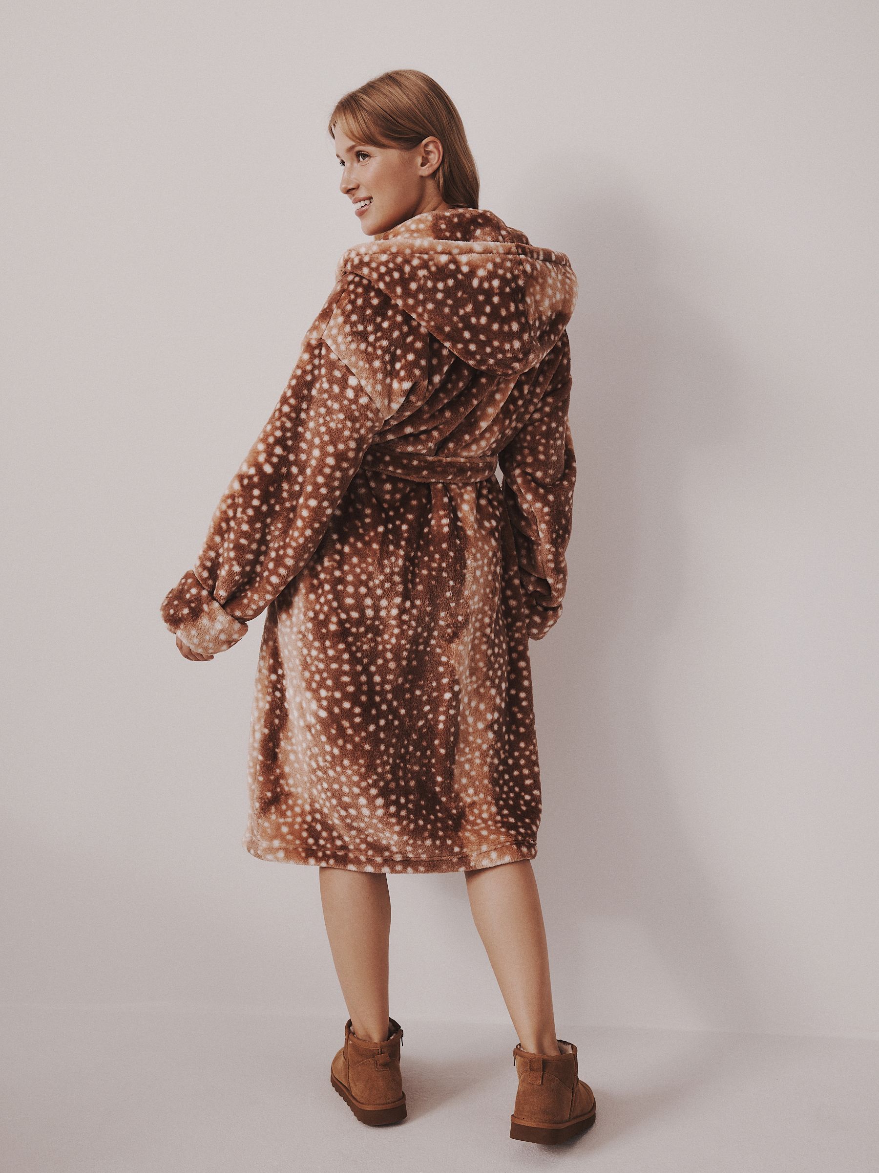 Snow Dressing Gown - Rust Brown Deer Print - Regular - Location Worn