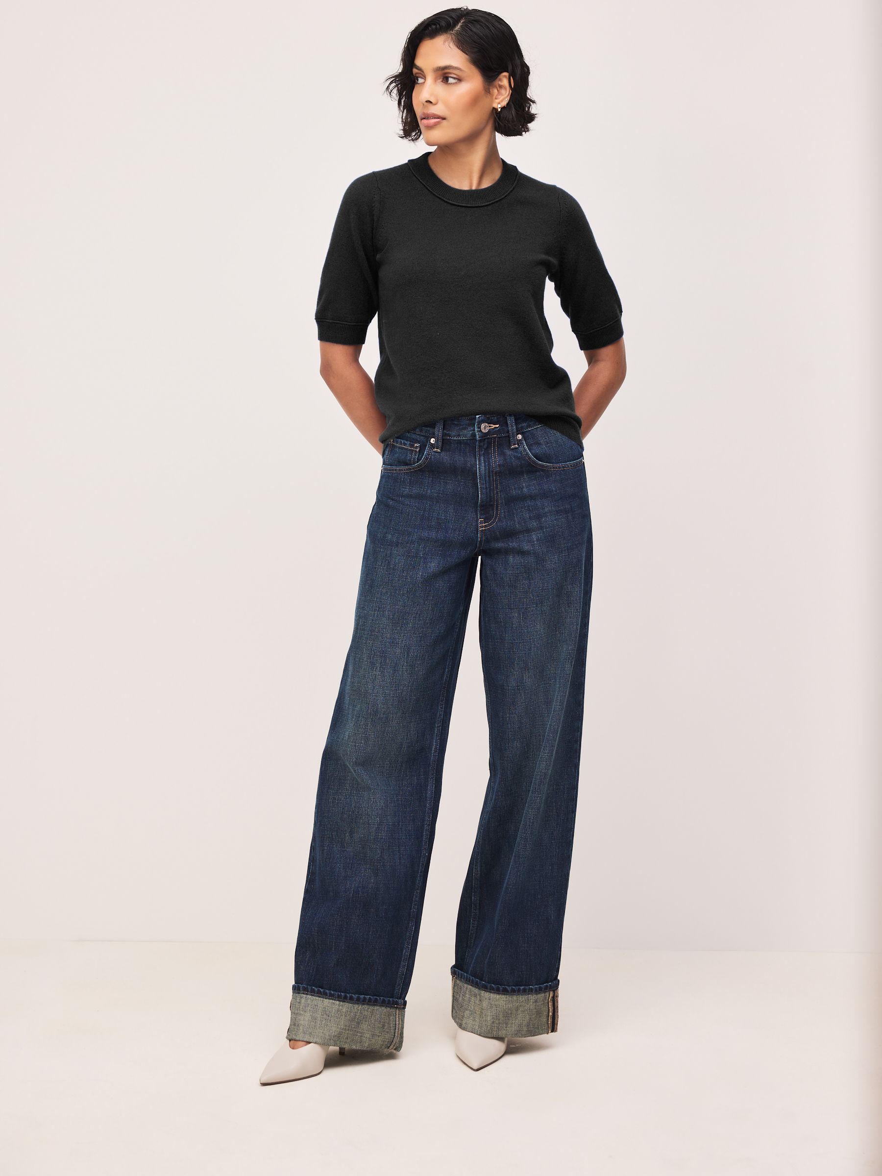Supersoft Short Sleeve Knitted T-Shirt - Black - Regular - Location Worn