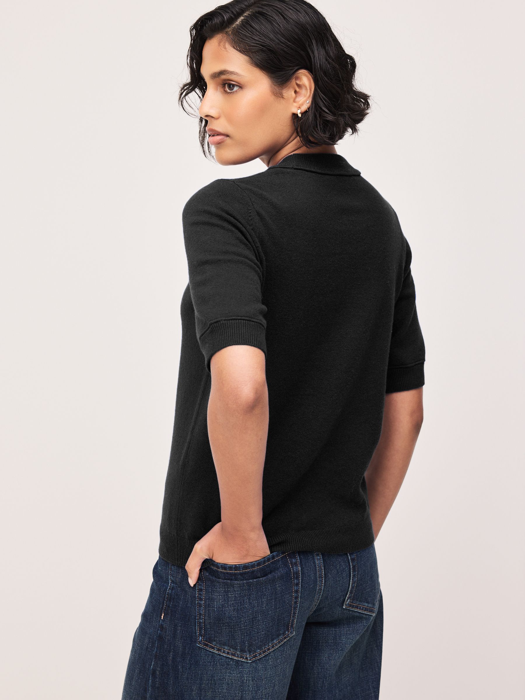 Supersoft Short Sleeve Knitted T-Shirt - Black - Regular - Location Worn