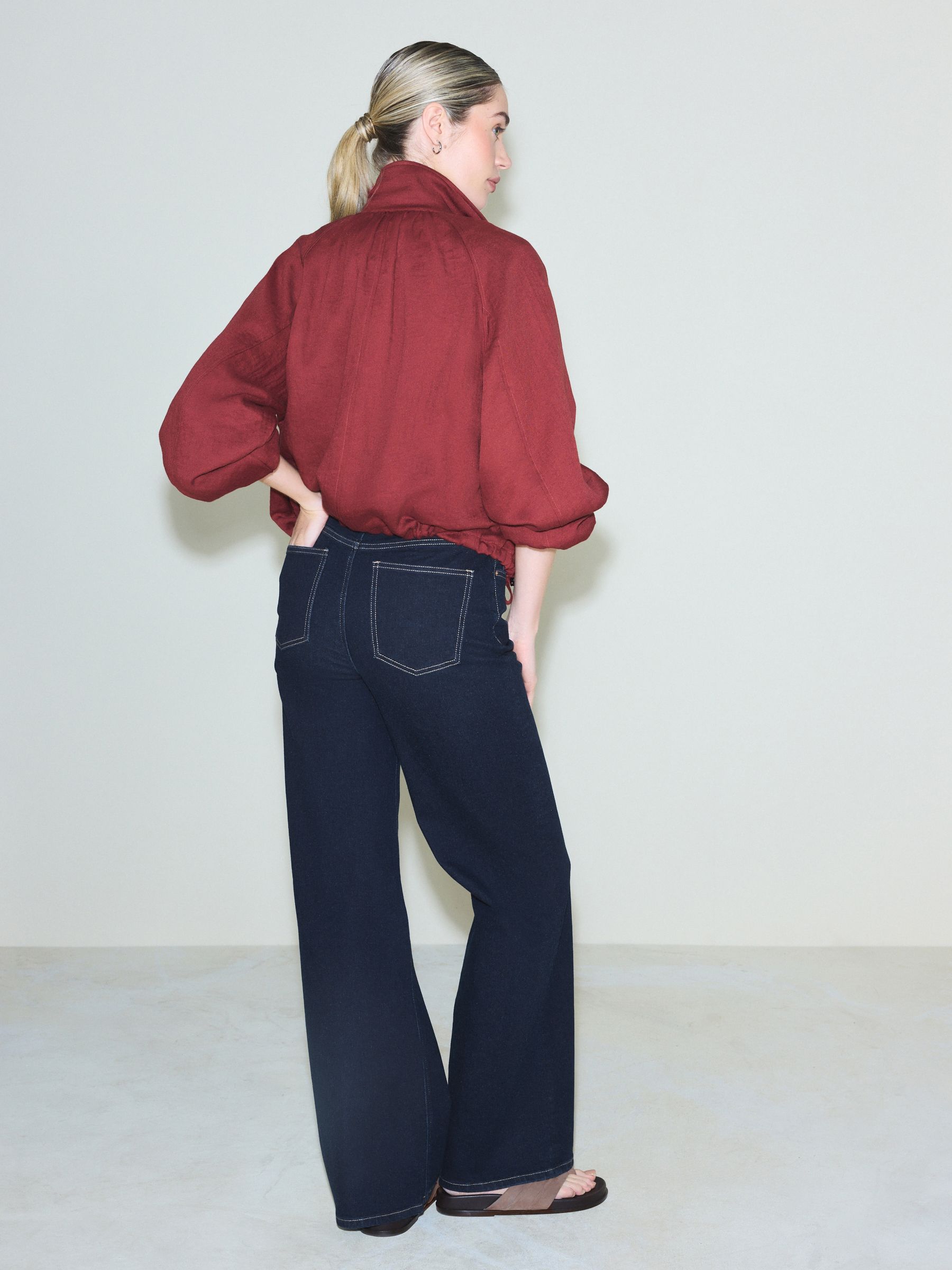 High Rise Stretch Wide Leg Jeans - Indigo Rinse Blue - Regular - Location Worn