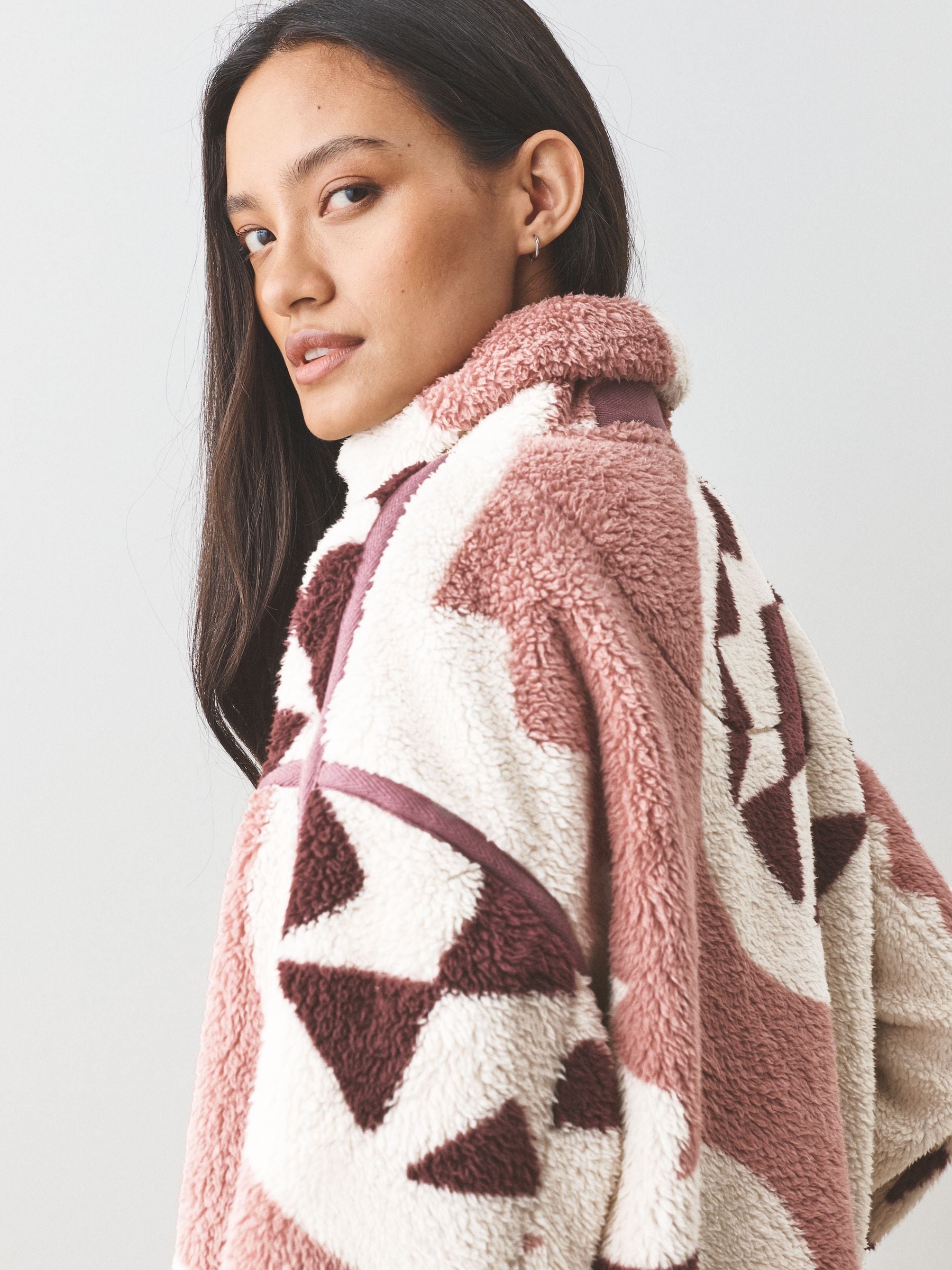 Half Zip Borg Fleece - Cream Geometric - Regular - SIP Worn