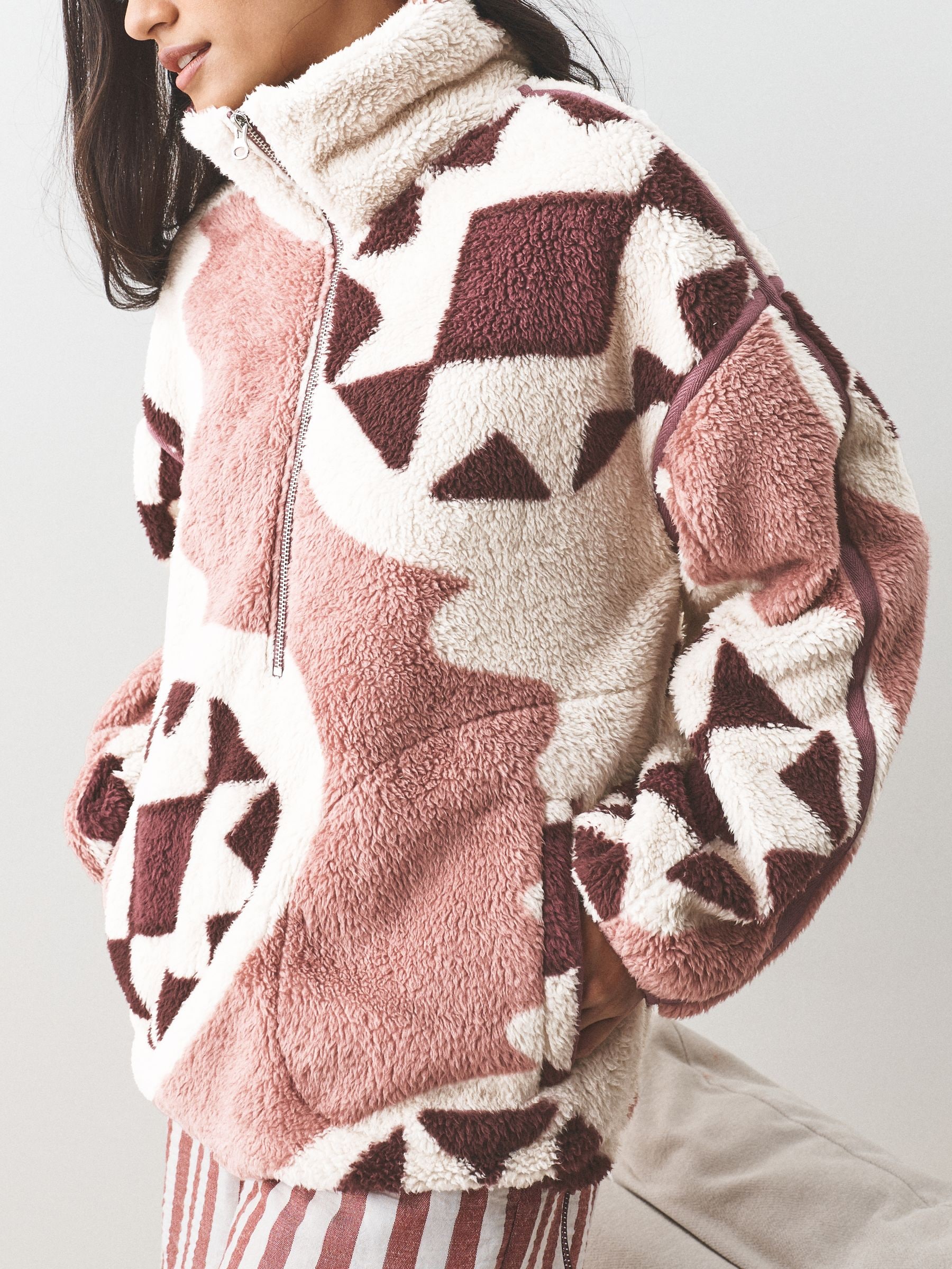 Half Zip Borg Fleece - Cream Geometric - Regular - SIP Worn