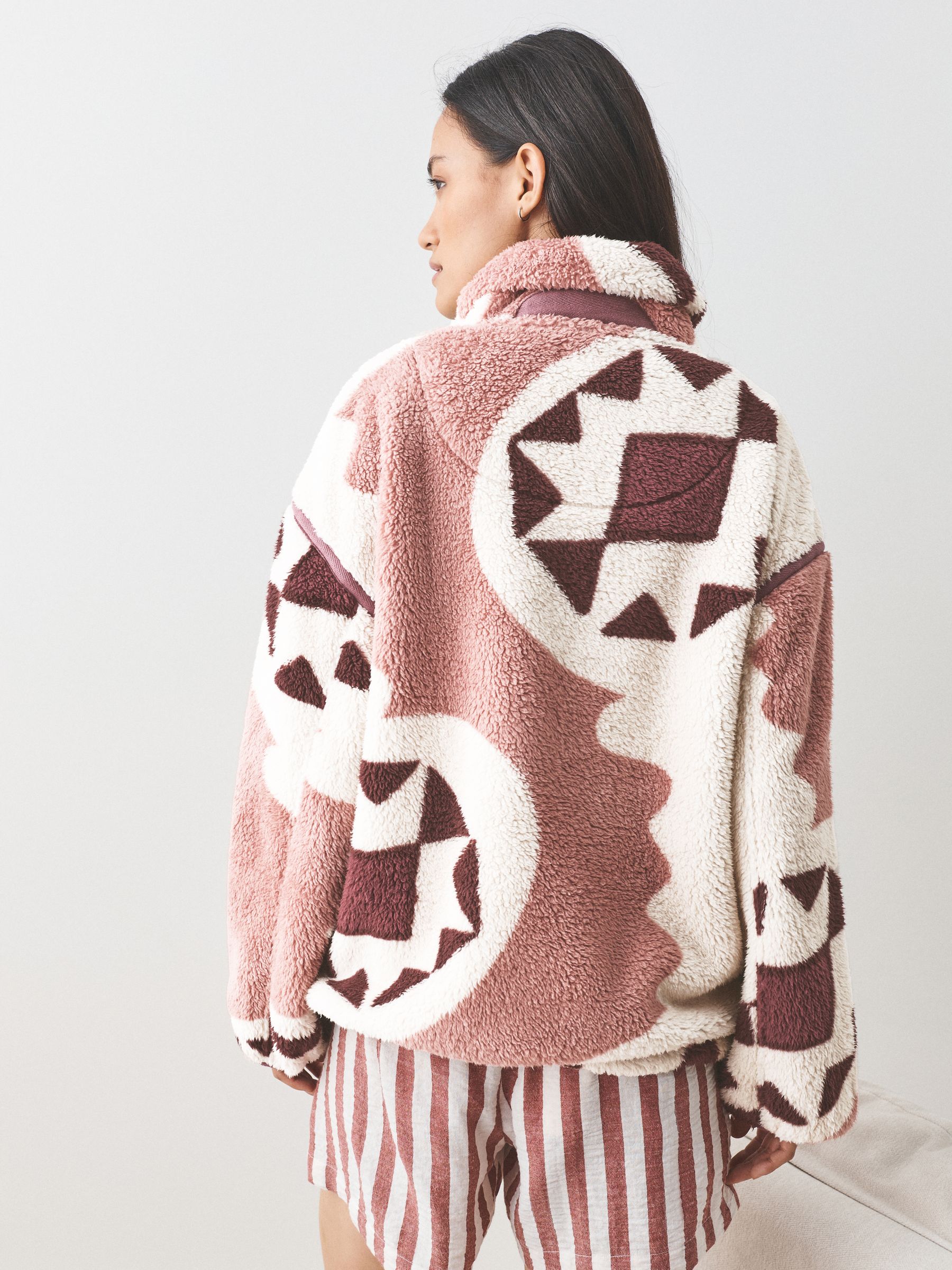 Half Zip Borg Fleece - Cream Geometric - Regular - SIP Worn
