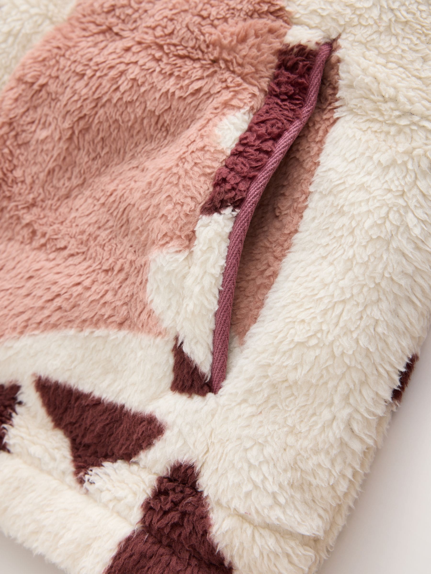 Half Zip Borg Fleece - Cream Geometric - Regular - SIP Still Life