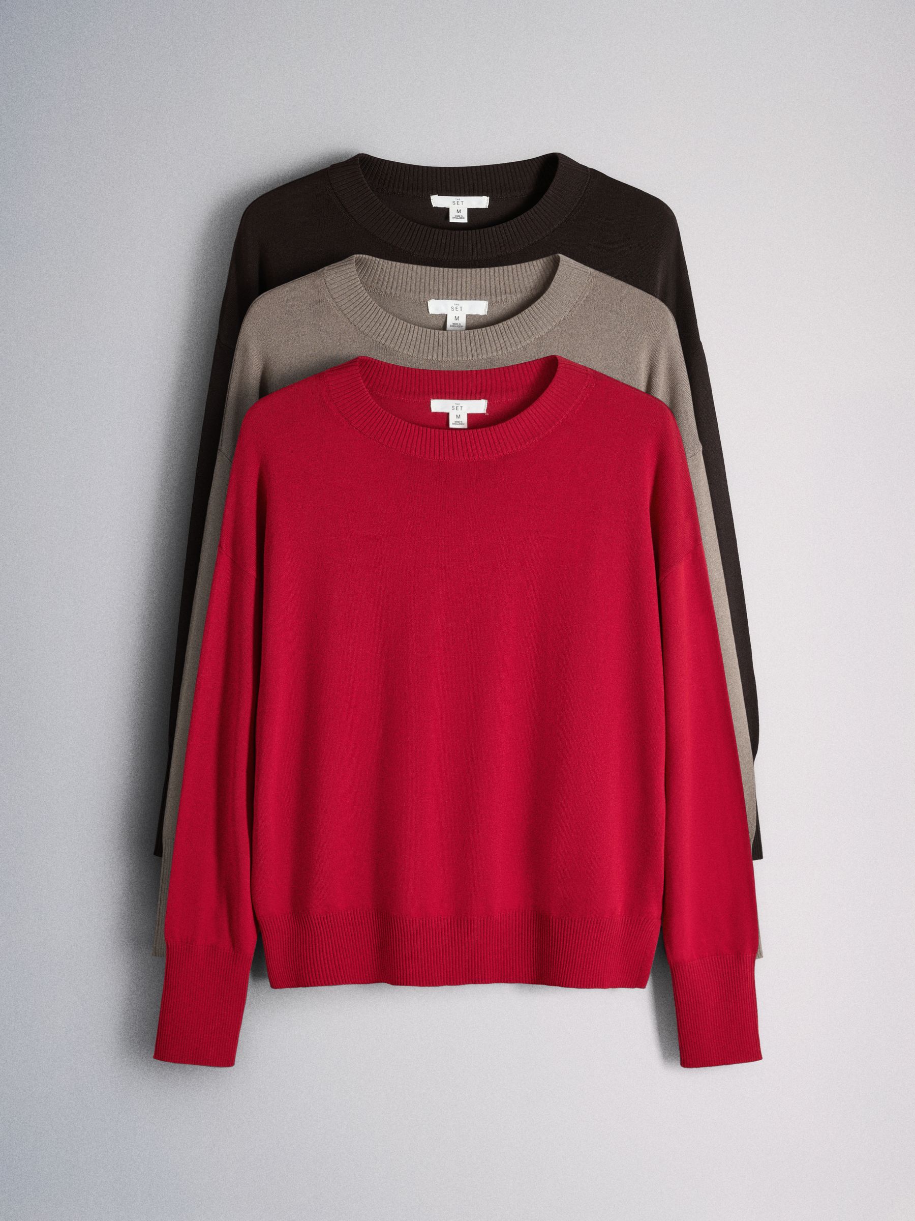The Set Fine Knitted Crew Neck Jumpers - Red/Light Brown/Chocolate Brown - 3 Pack - SIP Still Life