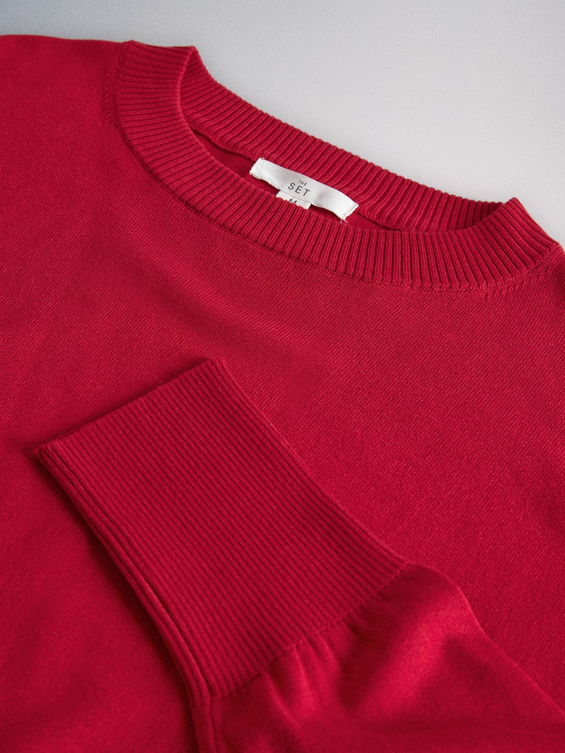 The Set Fine Knitted Crew Neck Jumpers - Red/Light Brown/Chocolate Brown - 3 Pack - SIP Still Life