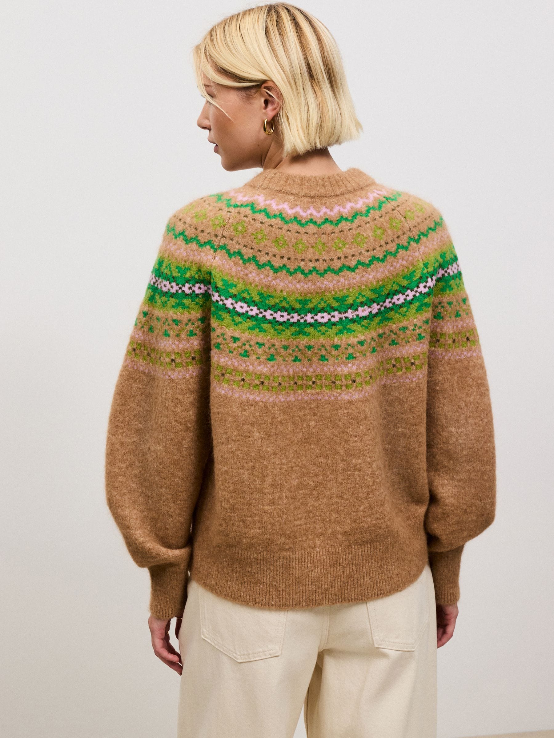 Long Sleeve Crew Neck Knitted Jumper With Wool - Camel/Green Fairisle - Regular - Location Worn