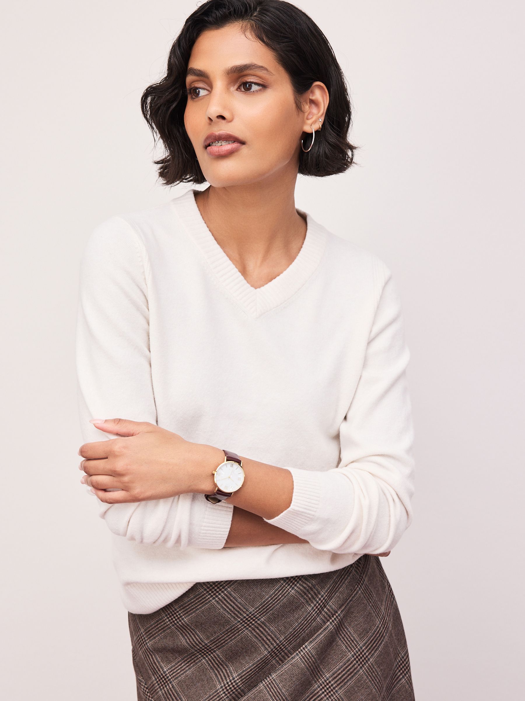 Supersoft V-Neck Long Sleeve Jumper - Ecru - Regular - Location Worn