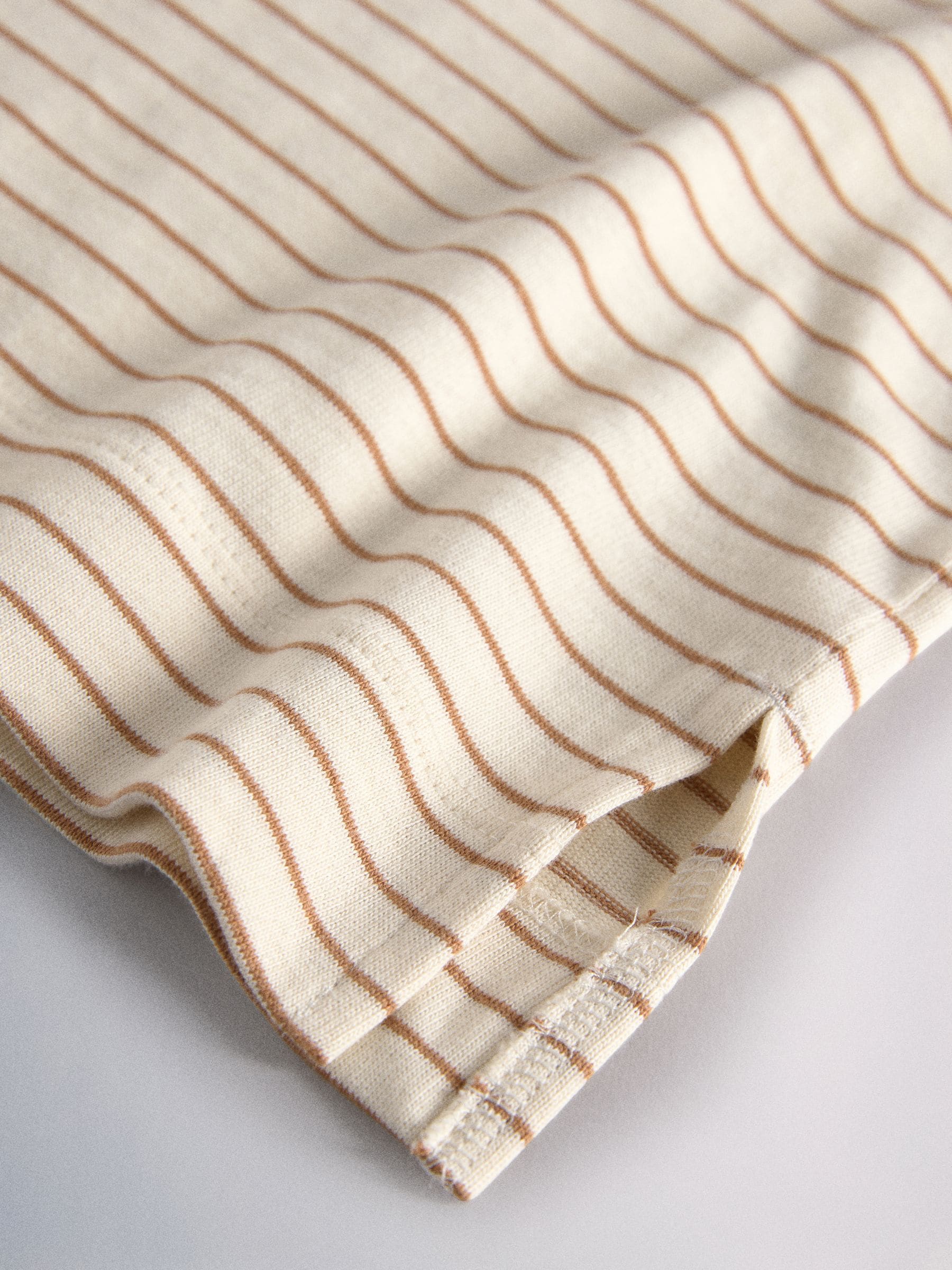 The Set 5 Pack Heavyweight Relaxed Short Sleeve T-Shirts - Navy/Brown/Stripe/White - Regular - SIP Still Life