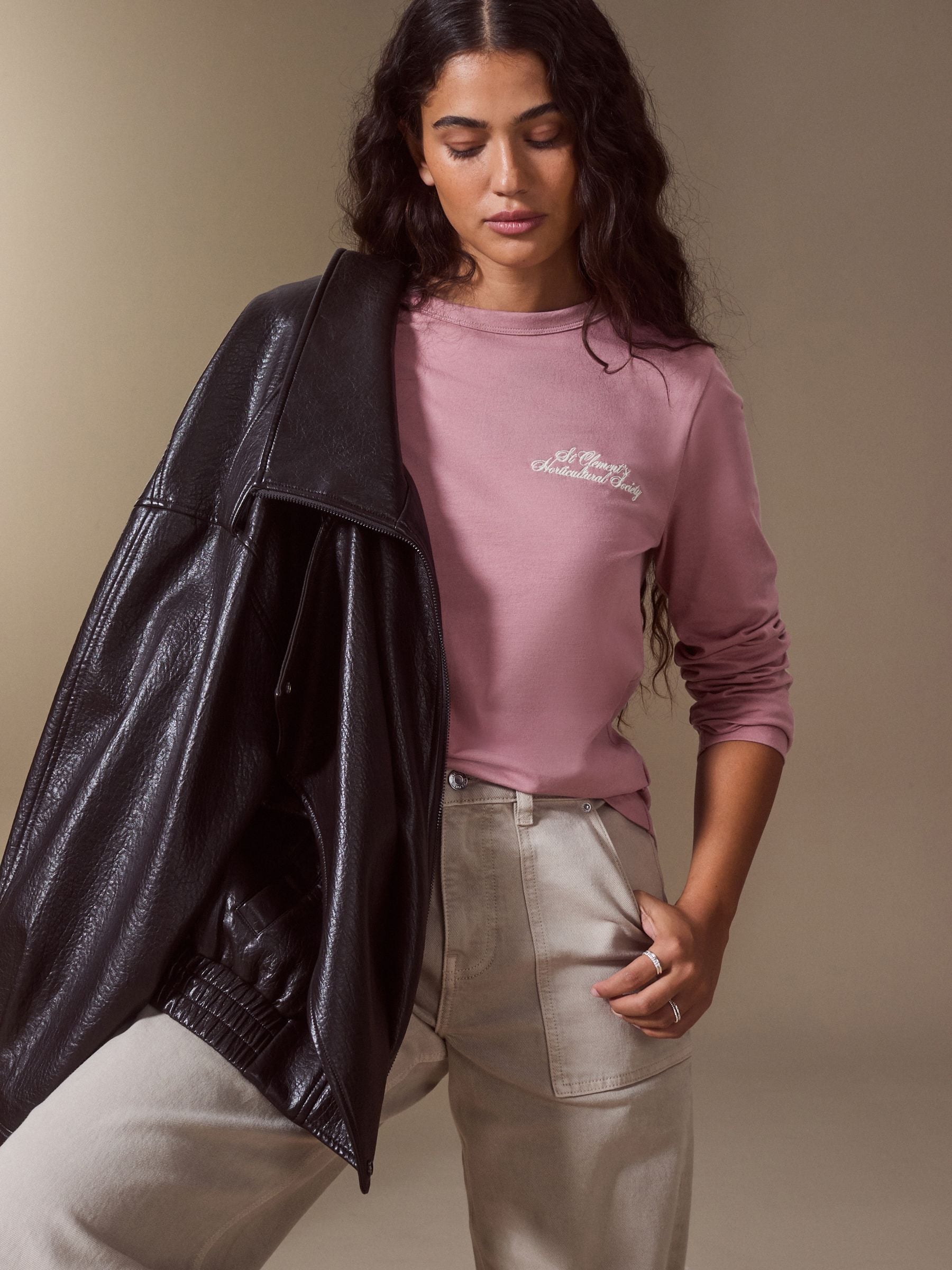 Long Sleeve Crew Neck T-Shirt - Pink - Regular - Location Worn