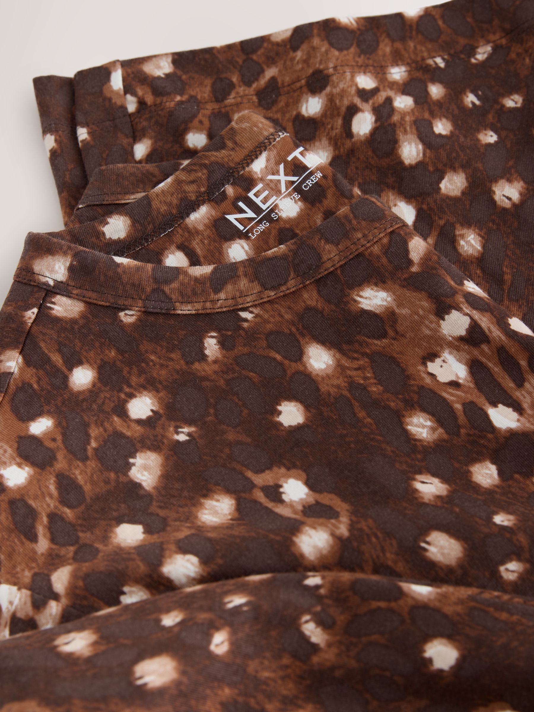 Long Sleeve Crew Neck T-Shirt - Deer Print - Regular - SIP Still Life