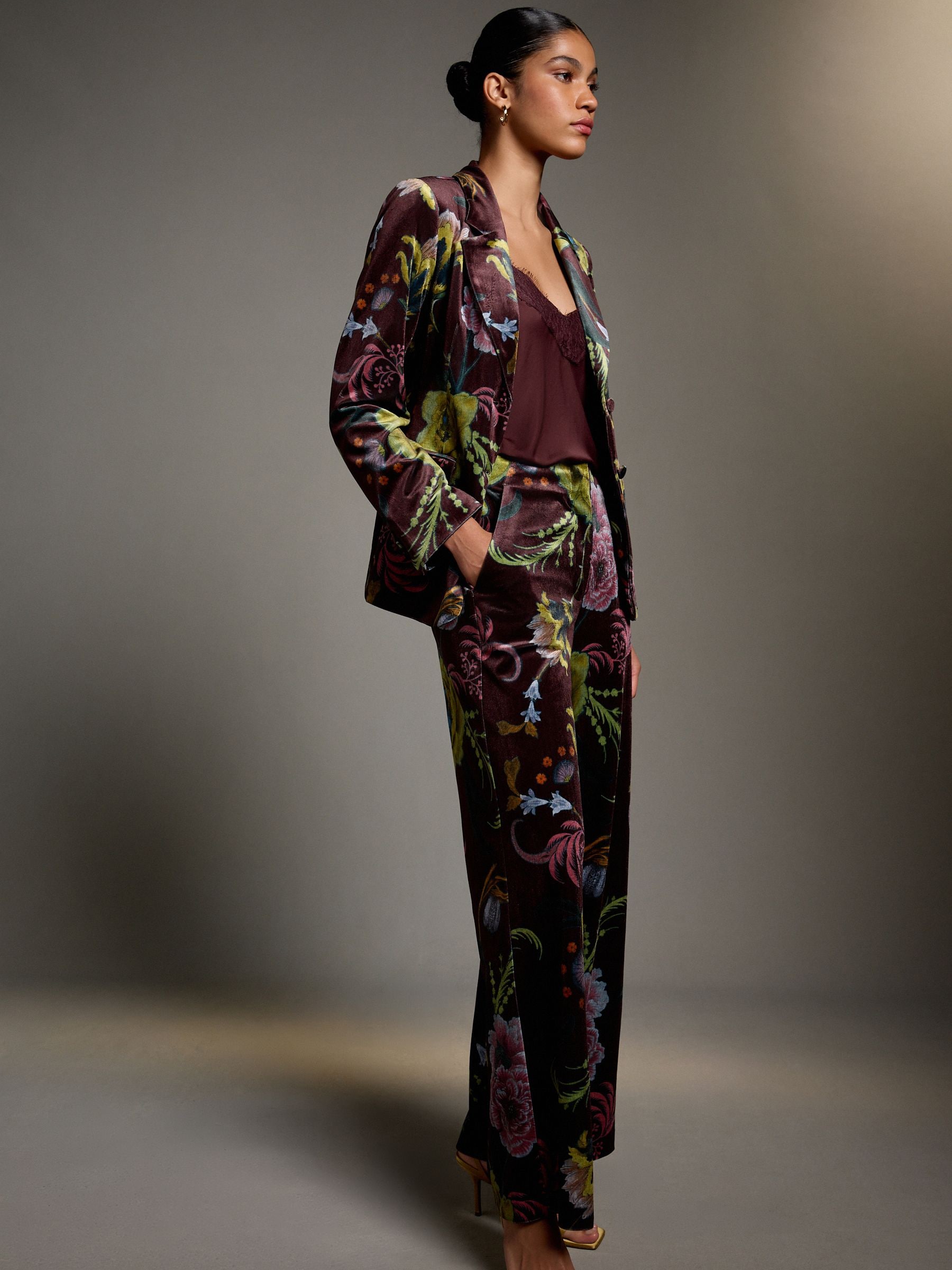 Velvet Single Breasted Blazer - Print - Regular - Location Worn