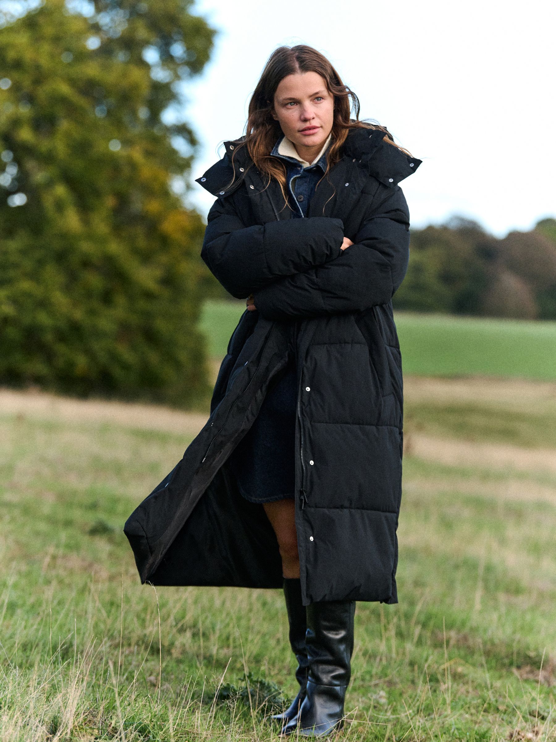 The Set Showerproof Padded Maxi Coat - Black - Regular - Location Worn