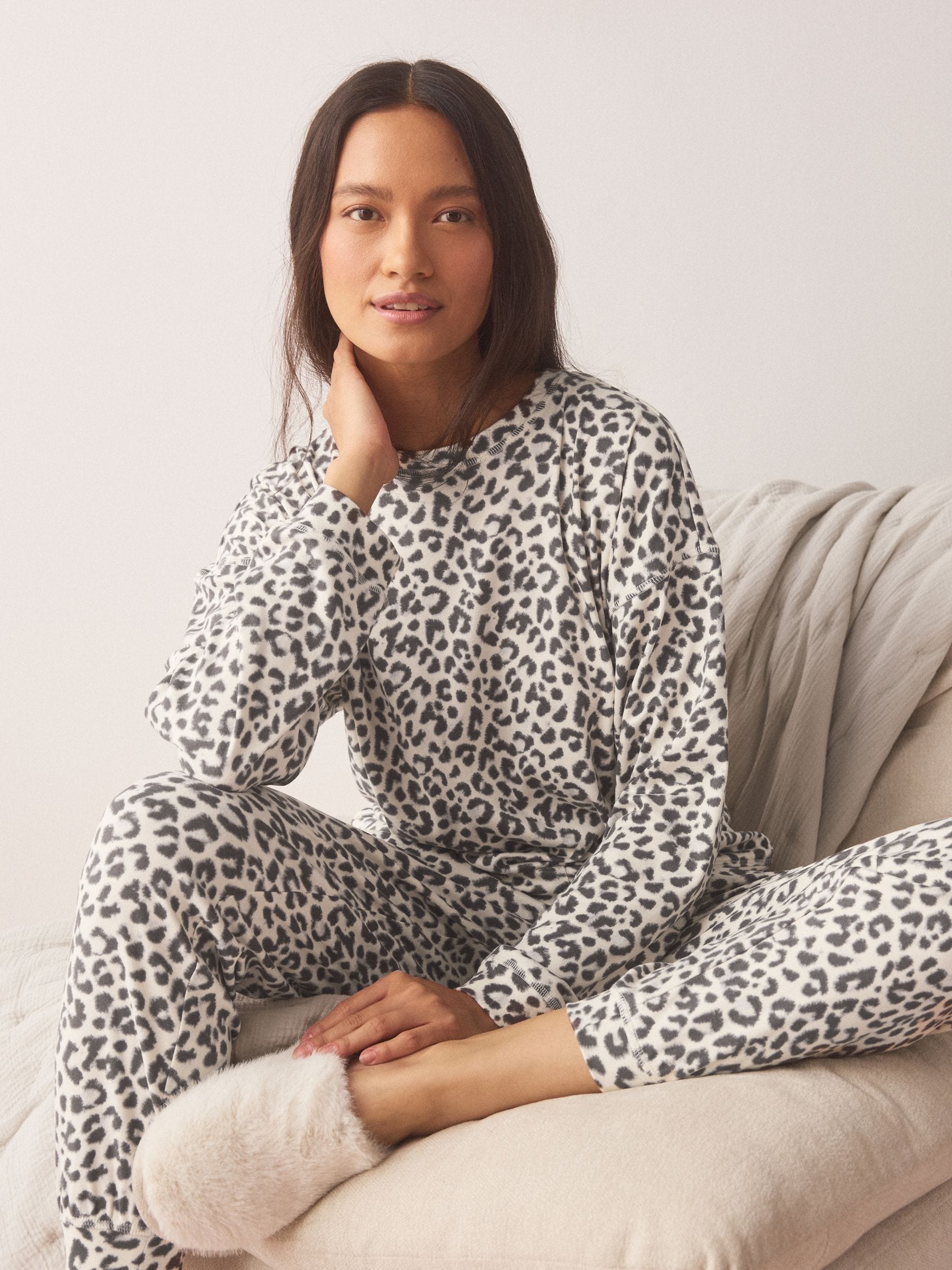 Cosy Long Sleeve Pyjamas Set - Grey Animal - Regular - SIP Worn