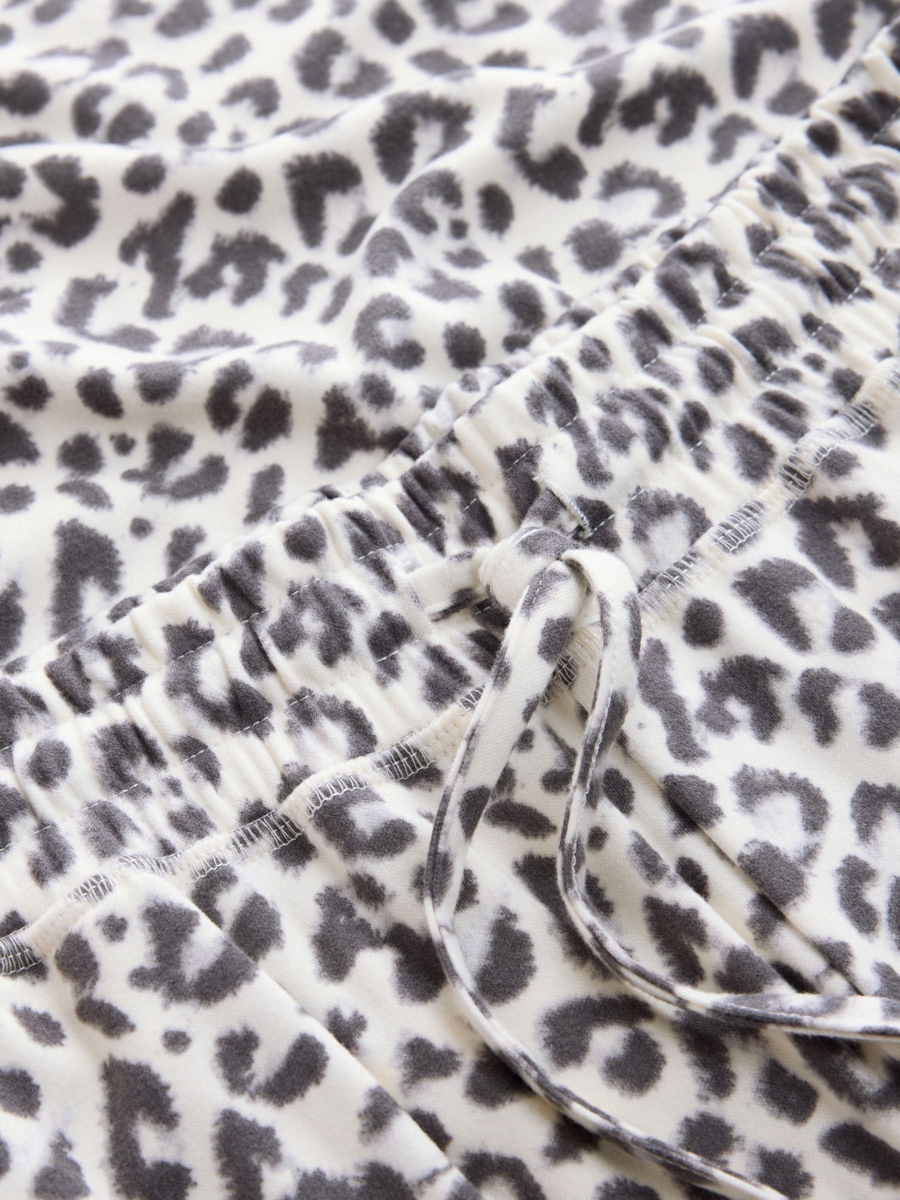 Cosy Long Sleeve Pyjamas Set - Grey Animal - Regular - SIP Still Life