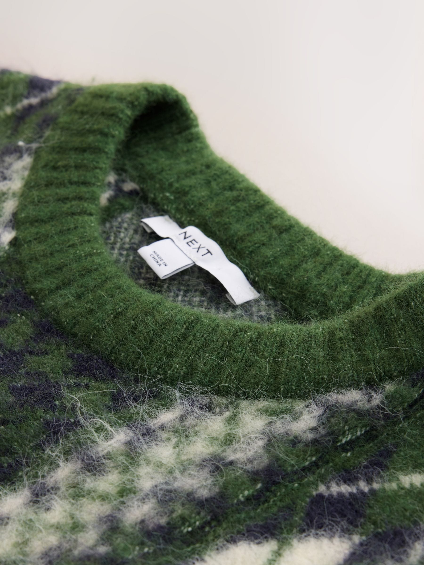 Long Sleeve Crew Neck Knitted Jumper With Wool - Green Argyle - Regular - SIP Still Life