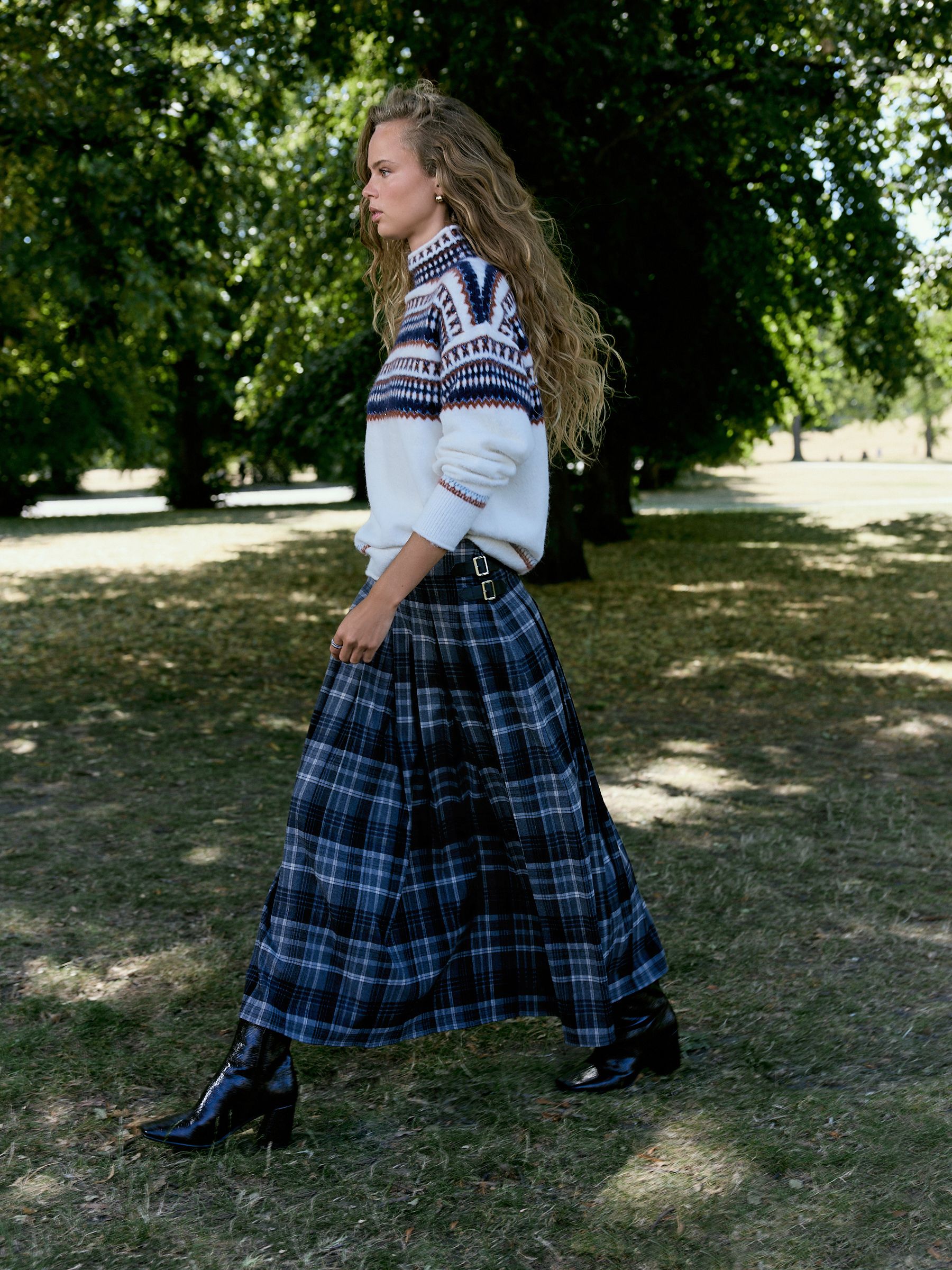 N. Premium Kilt Midi Skirt - Grey/Blue Check - Regular - Location Worn
