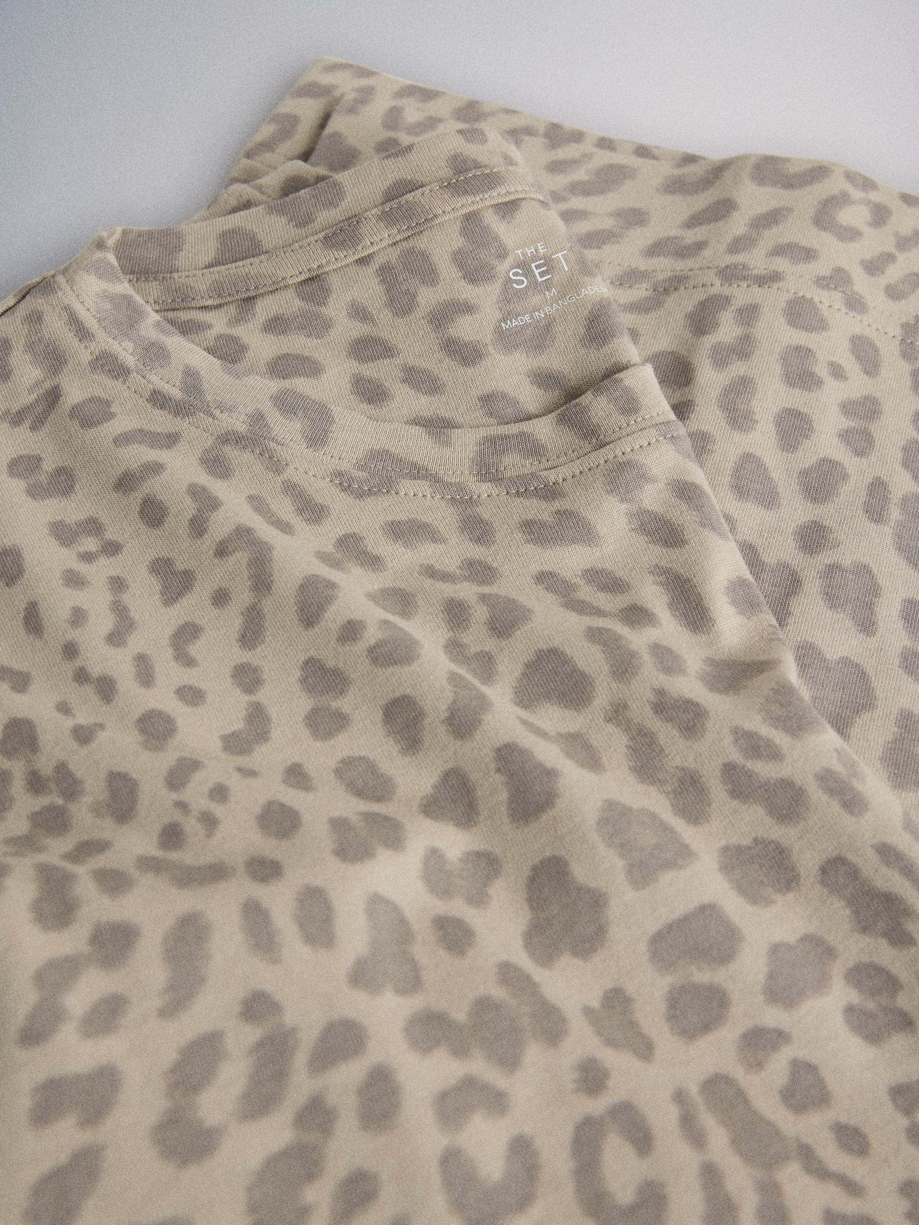 The Set 3 Pack Long Sleeve 100% Cotton Pyjamas - Animal/Taupe/Ecru - Regular - SIP Still Life