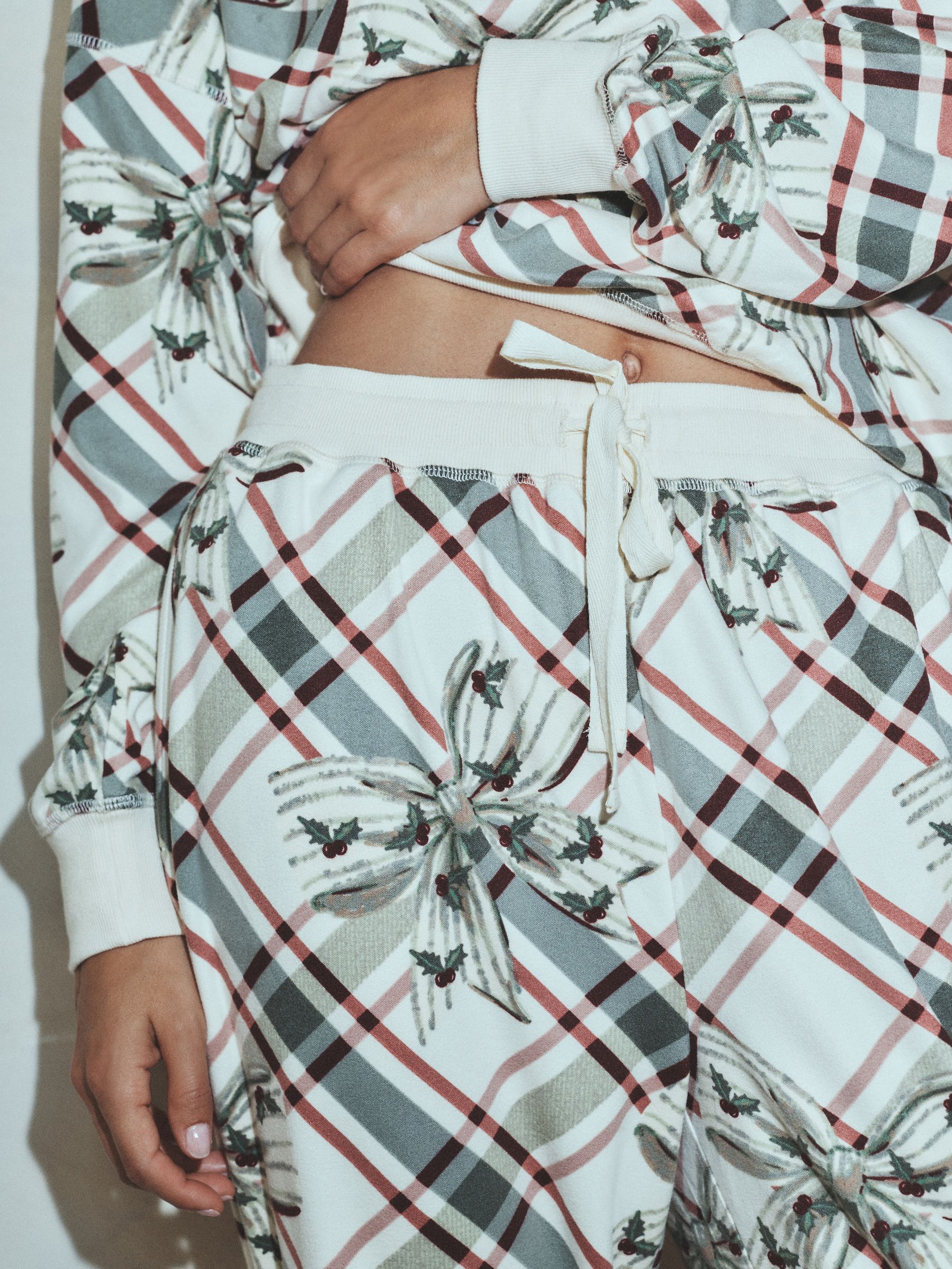 Cosy Long Sleeve Pyjamas Set - Oatmeal Argyle Bows - Regular - Location Worn