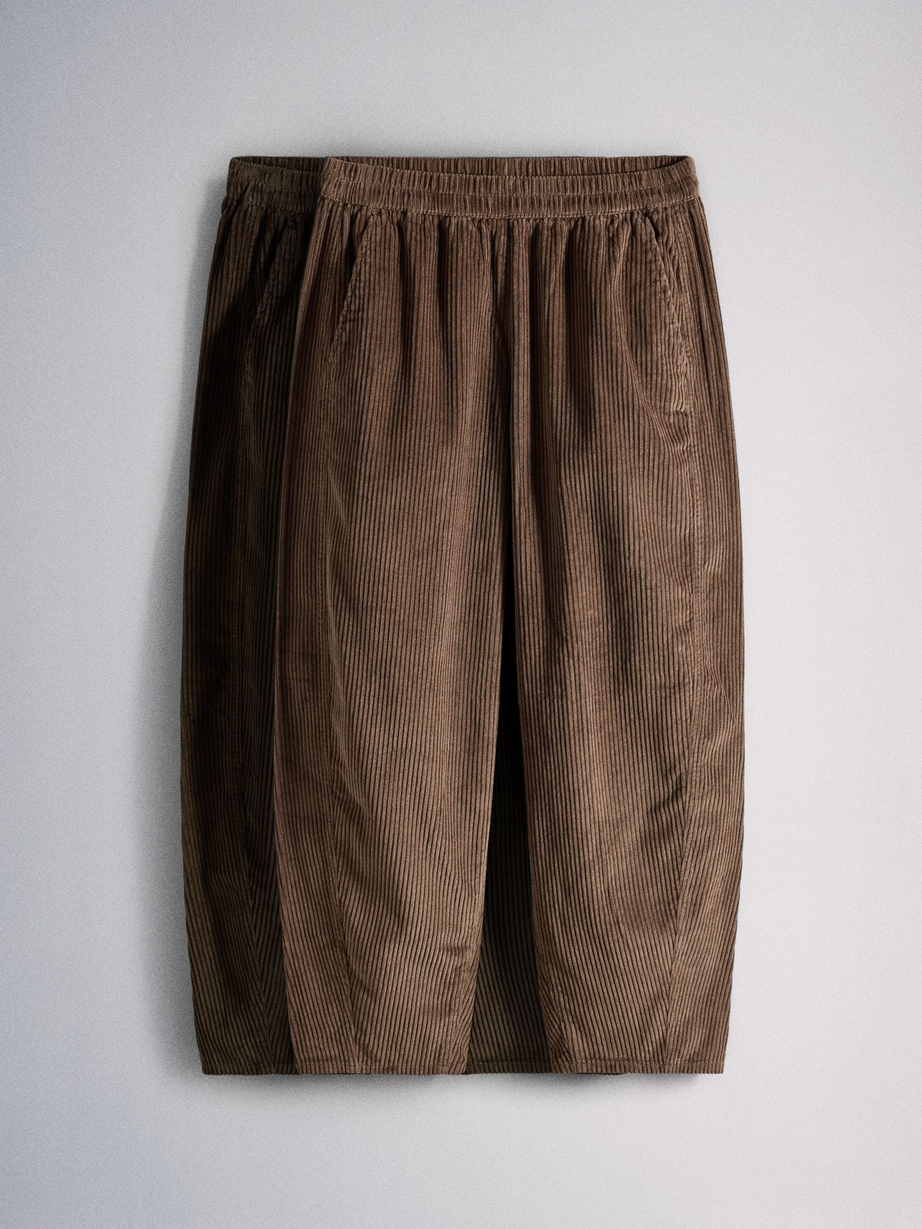 The Set 2 Pack Corduroy Barrel Trousers - Khaki/Brown - Regular - SIP Still Life