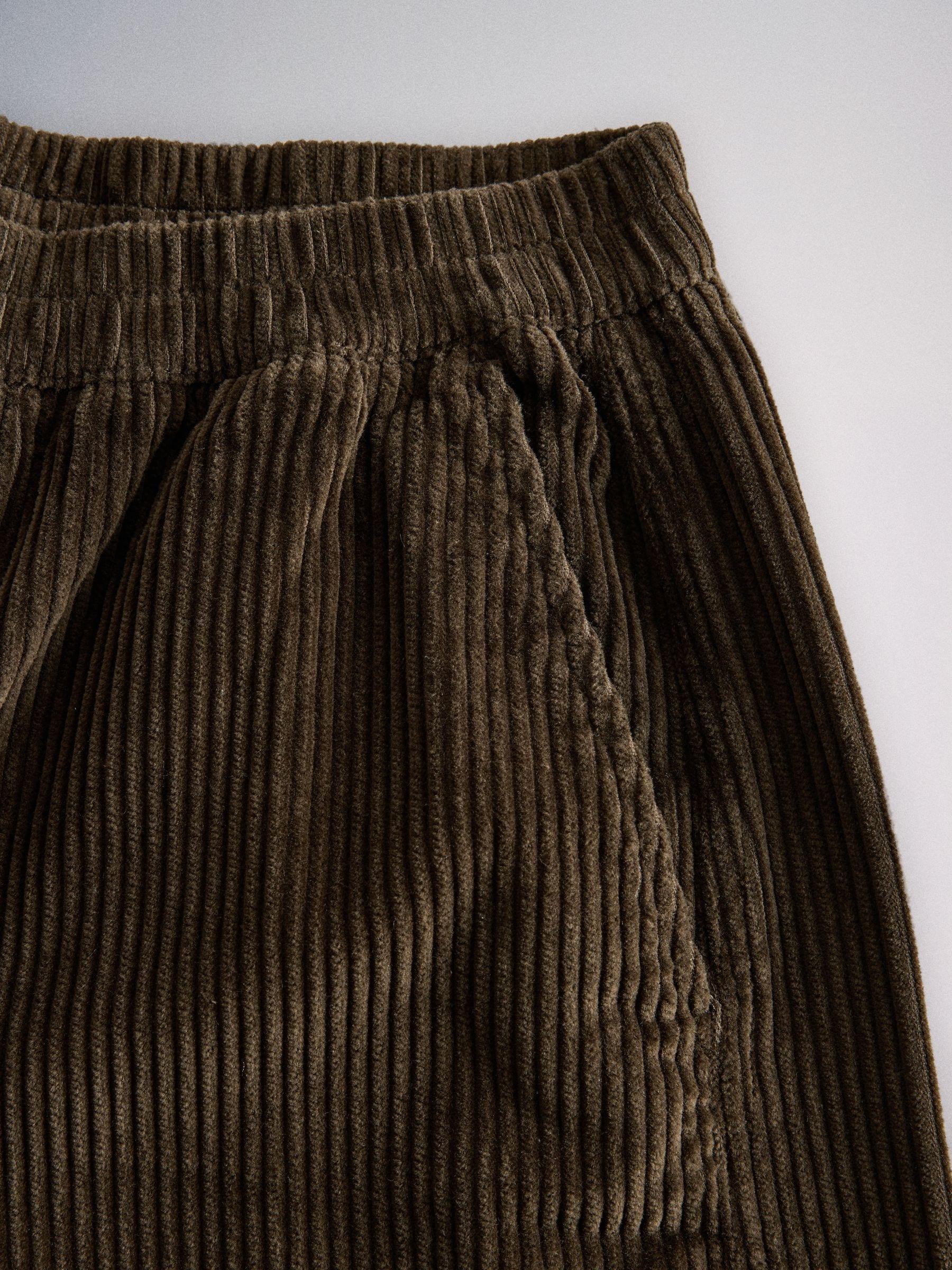 The Set 2 Pack Corduroy Barrel Trousers - Khaki/Brown - Regular - SIP Still Life