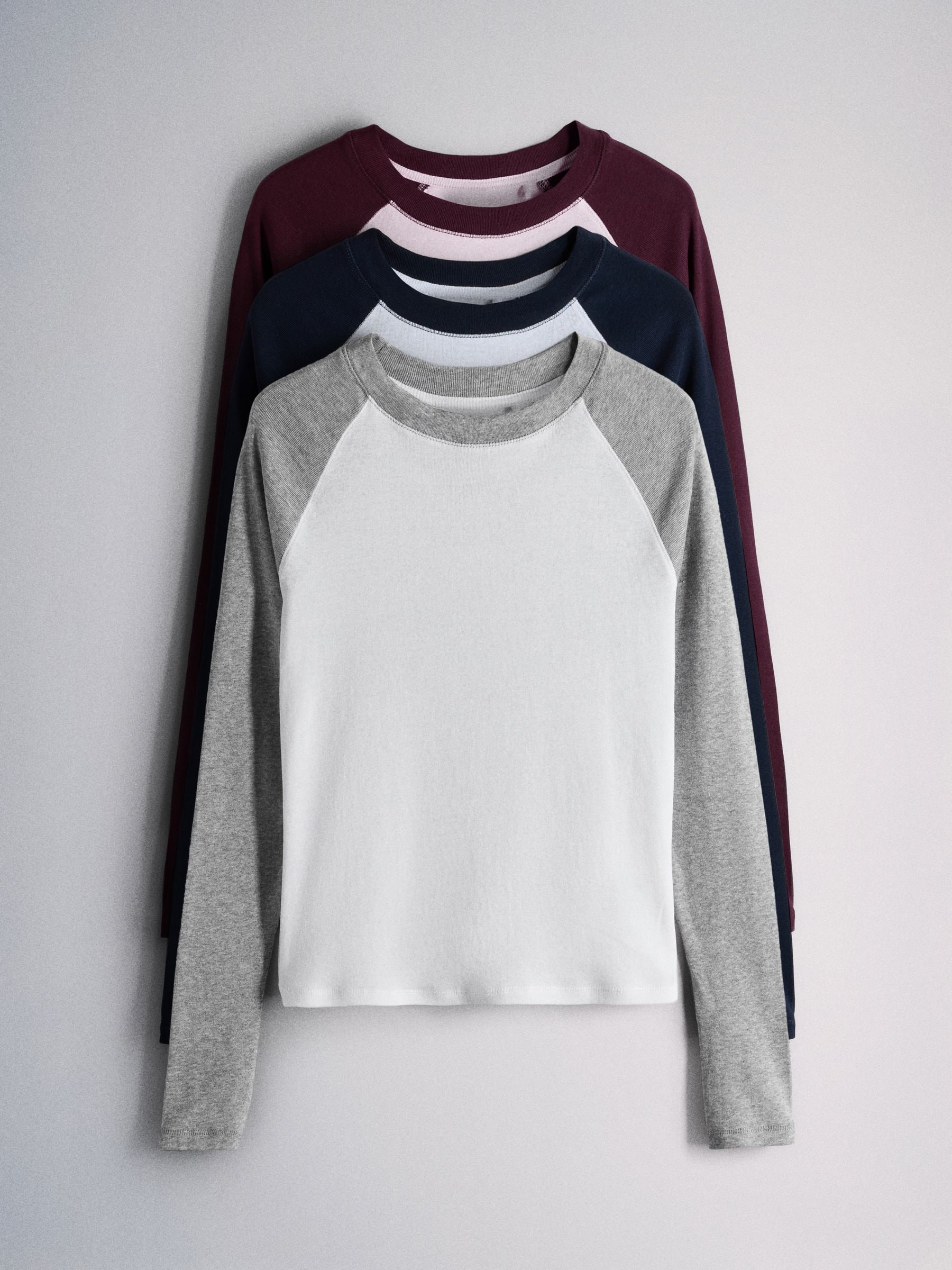 The Set 3 Pack Raglan Baseball Semi Sheer T-Shirts - Navy Blue/Burgundy/Grey - Regular - SIP Still Life
