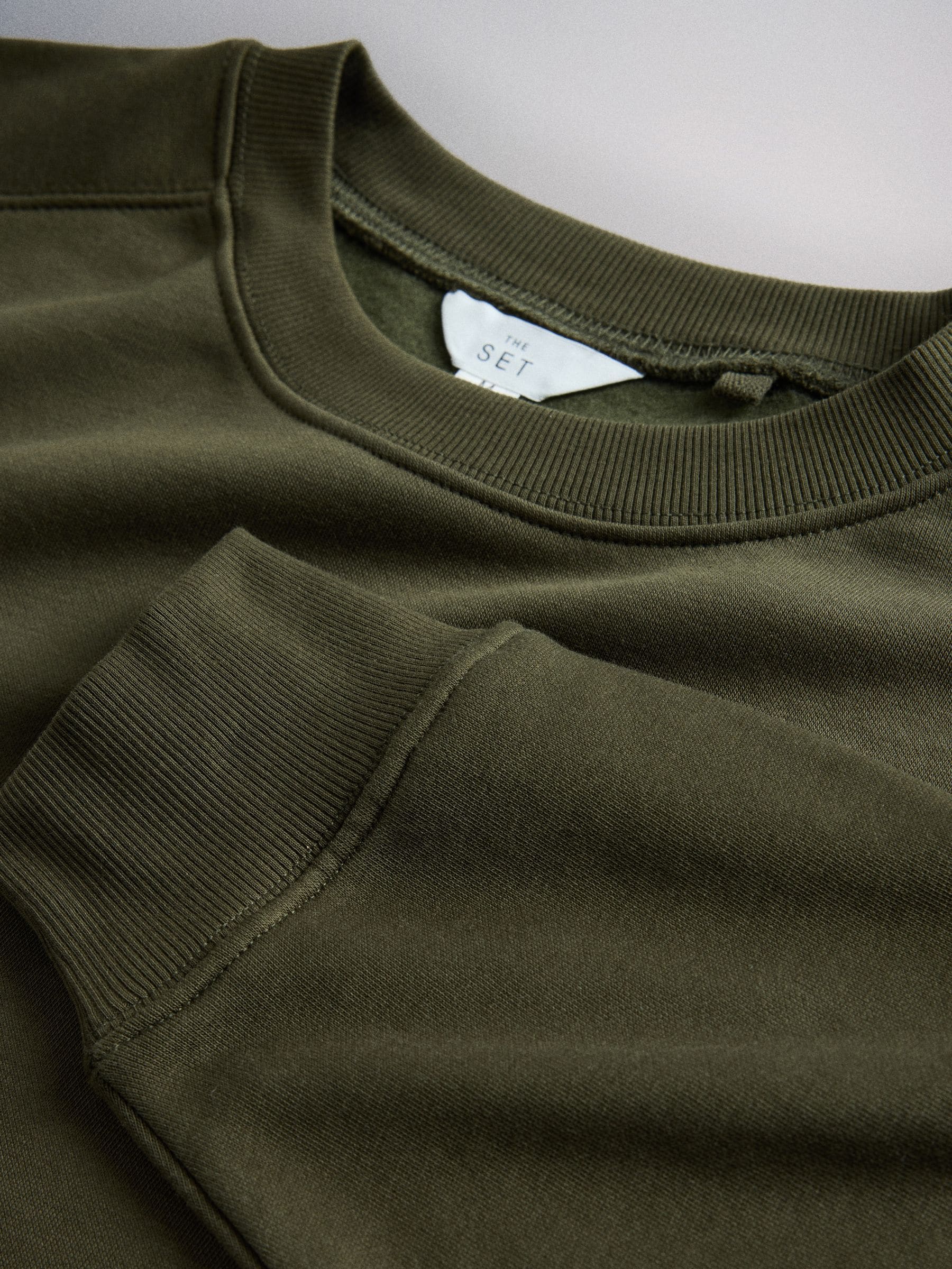 The Set 3 Pack Saddle Sleeve Crew Neck Sweatshirts - Dark Green/Brown/Taupe - Regular - SIP Still Life