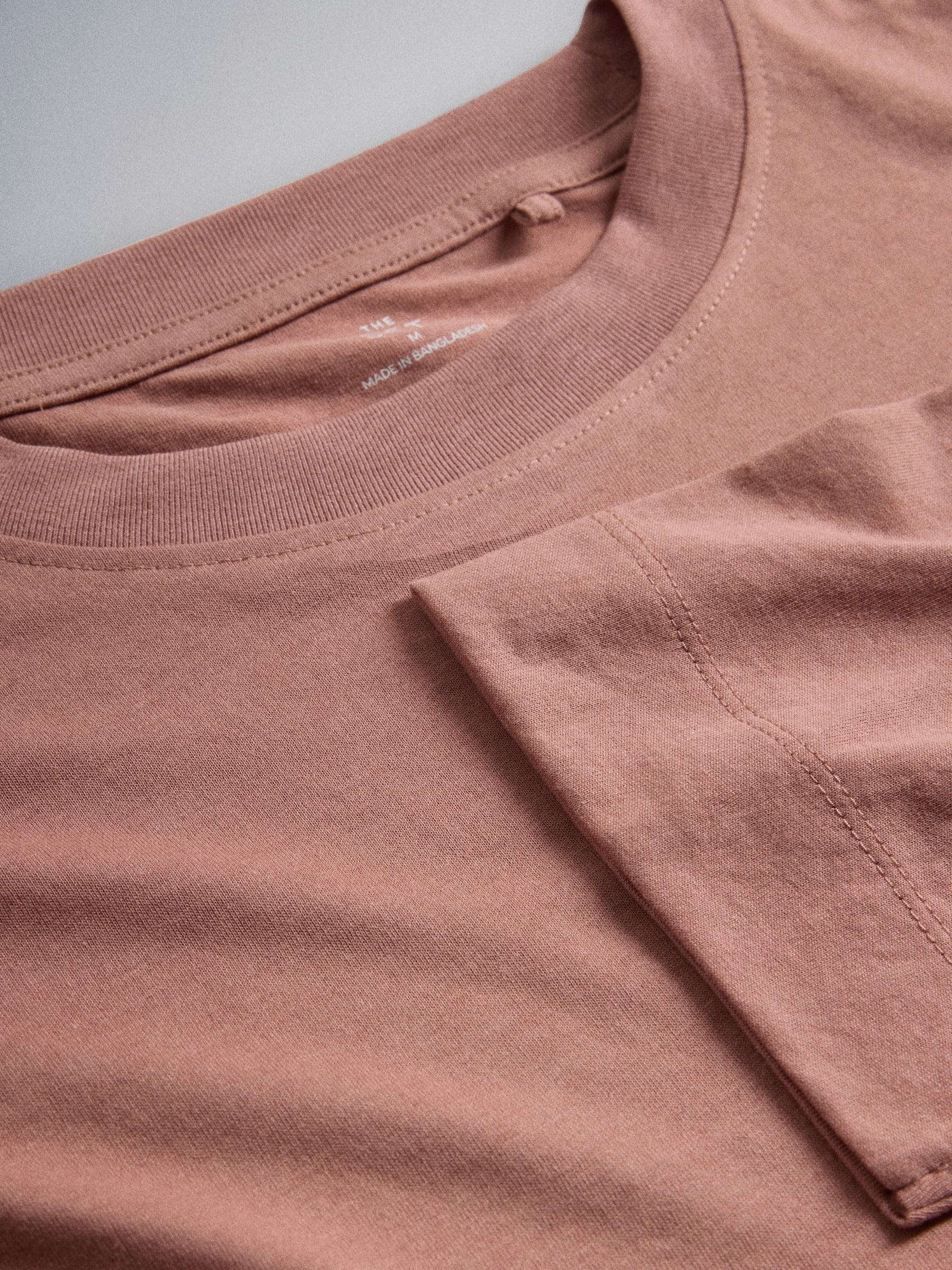 The Set 8 Pack Essentials Lightweight Long Sleeve T-Shirts - Pink/Cream - Regular - SIP Still Life