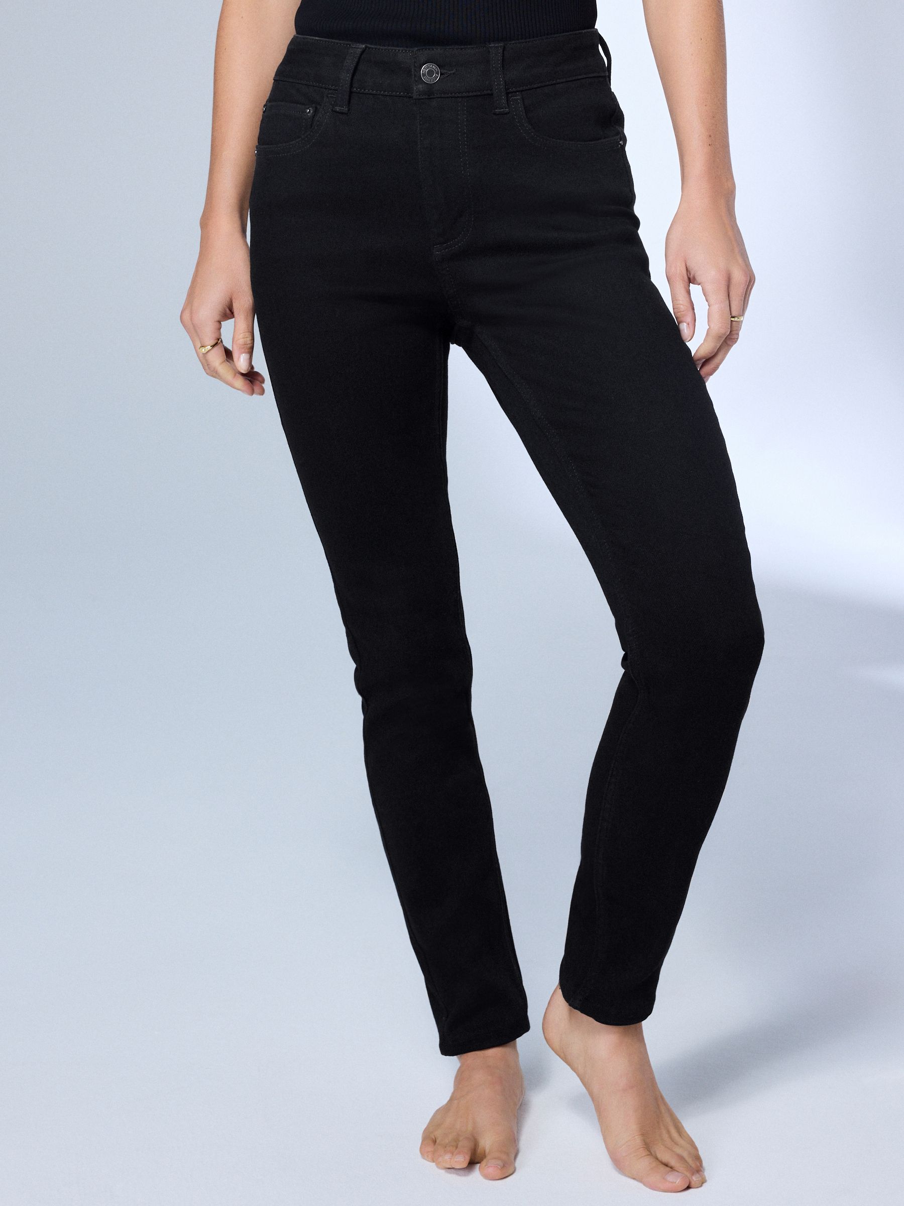 Mid Rise Super soft Stretch Skinny Jeans - Black - Regular - Location Worn