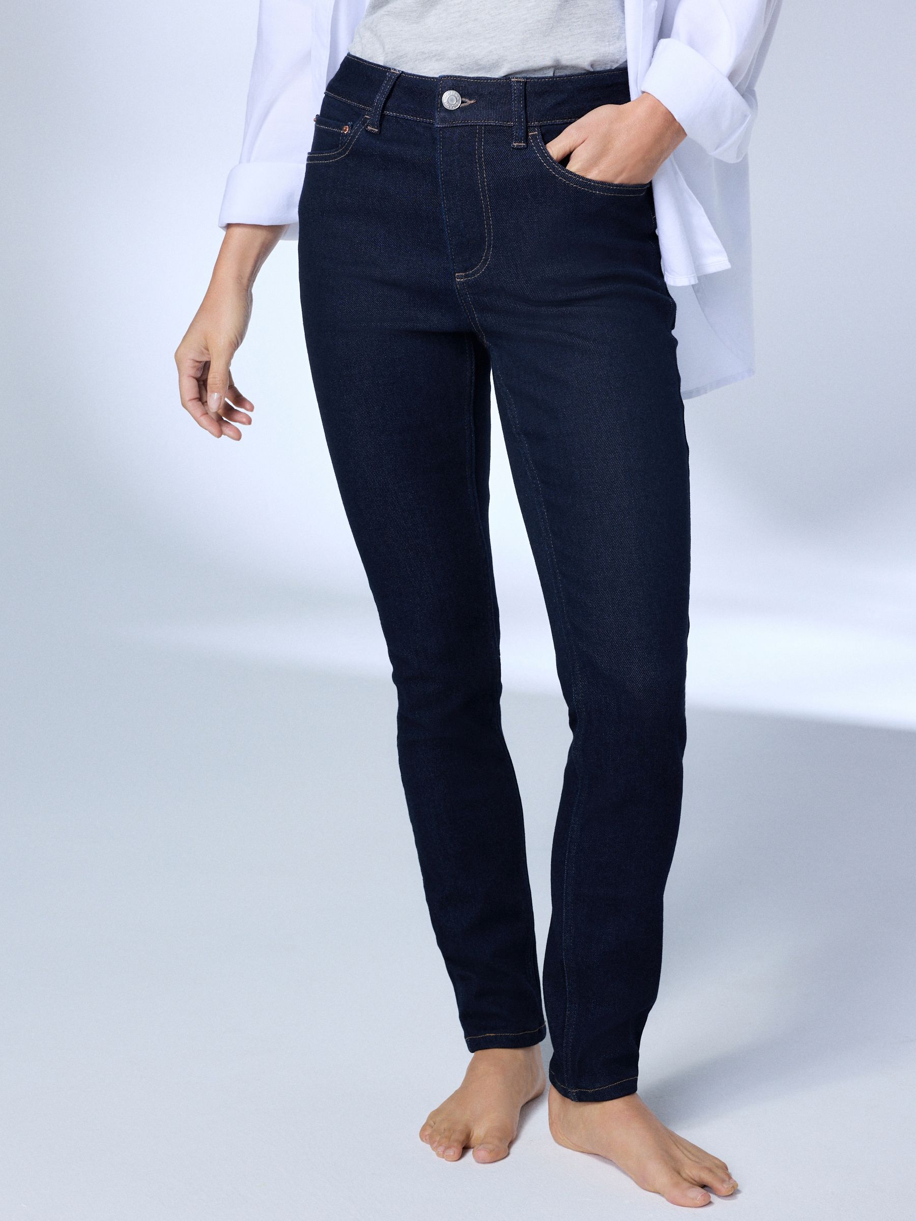 Mid Rise Super soft Stretch Skinny Jeans - Indigo Rinse Blue - Regular - Location Worn