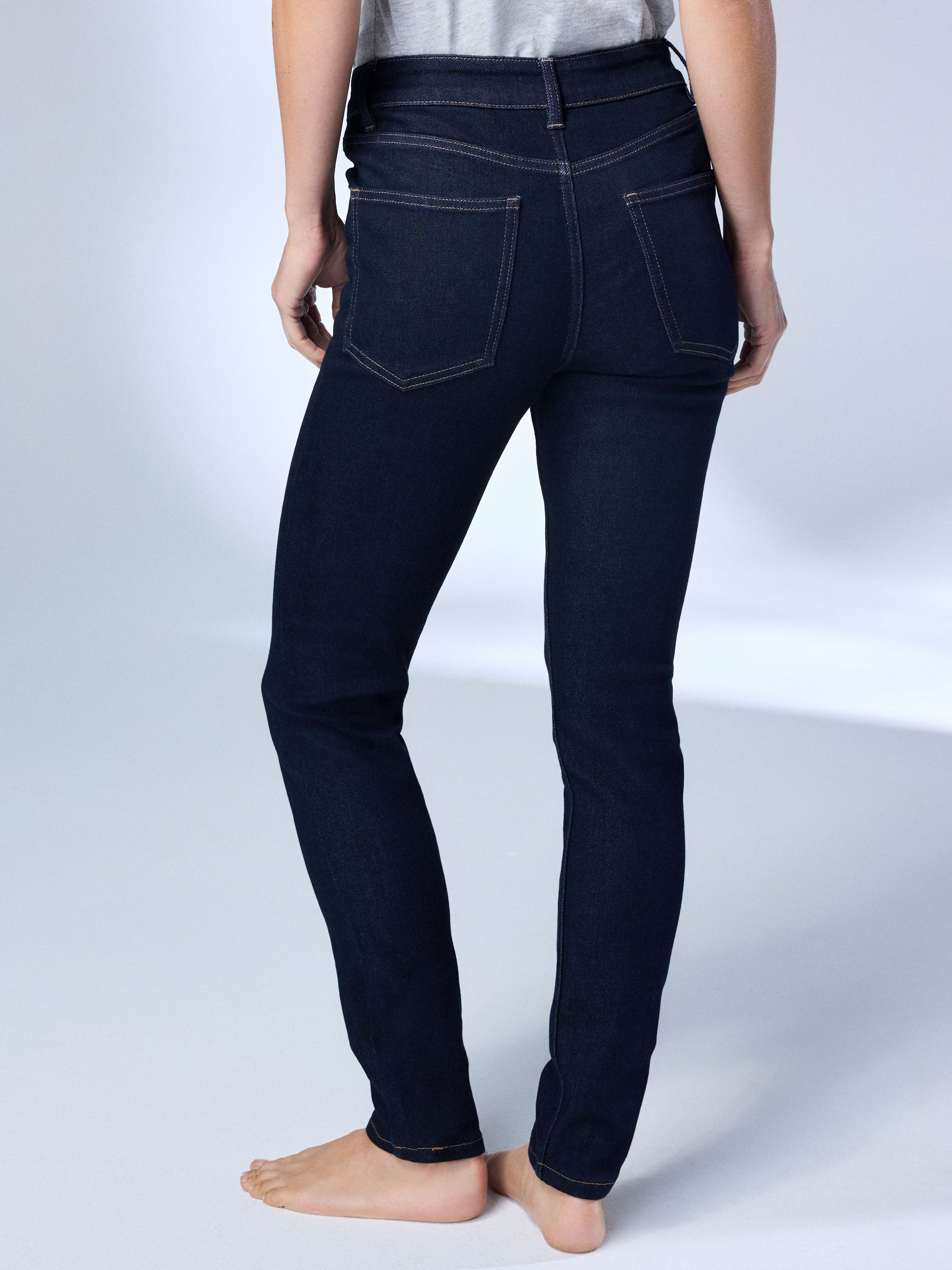 Mid Rise Super soft Stretch Skinny Jeans - Indigo Rinse Blue - Regular - Location Worn