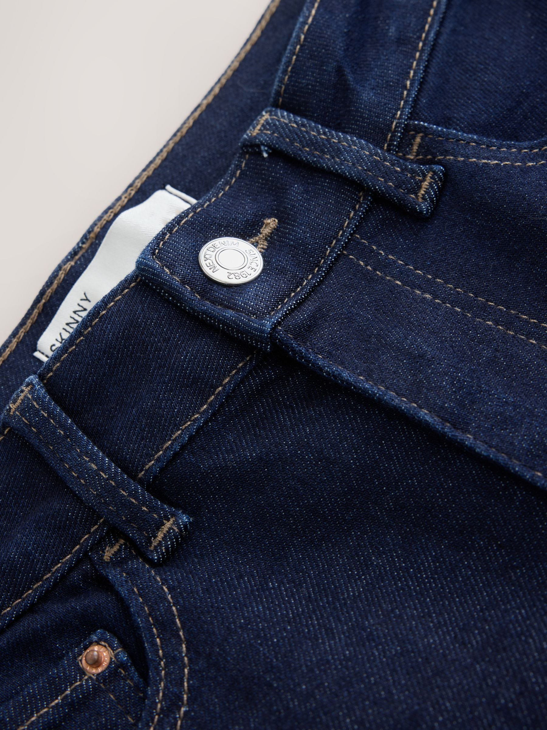 Mid Rise Super soft Stretch Skinny Jeans - Indigo Rinse Blue - Regular - SIP Still Life