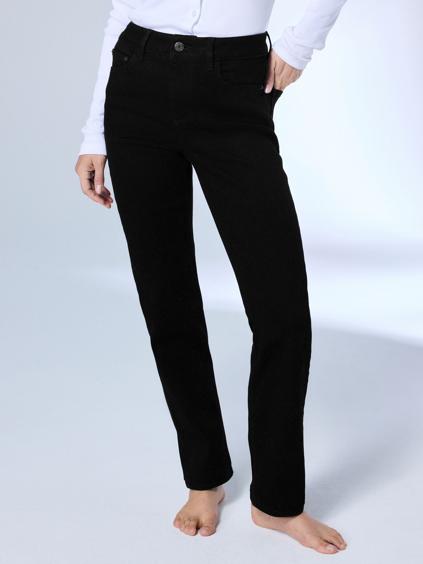 Mid Rise Super Soft Stretch Slim Jeans - Black - Regular - Location Worn