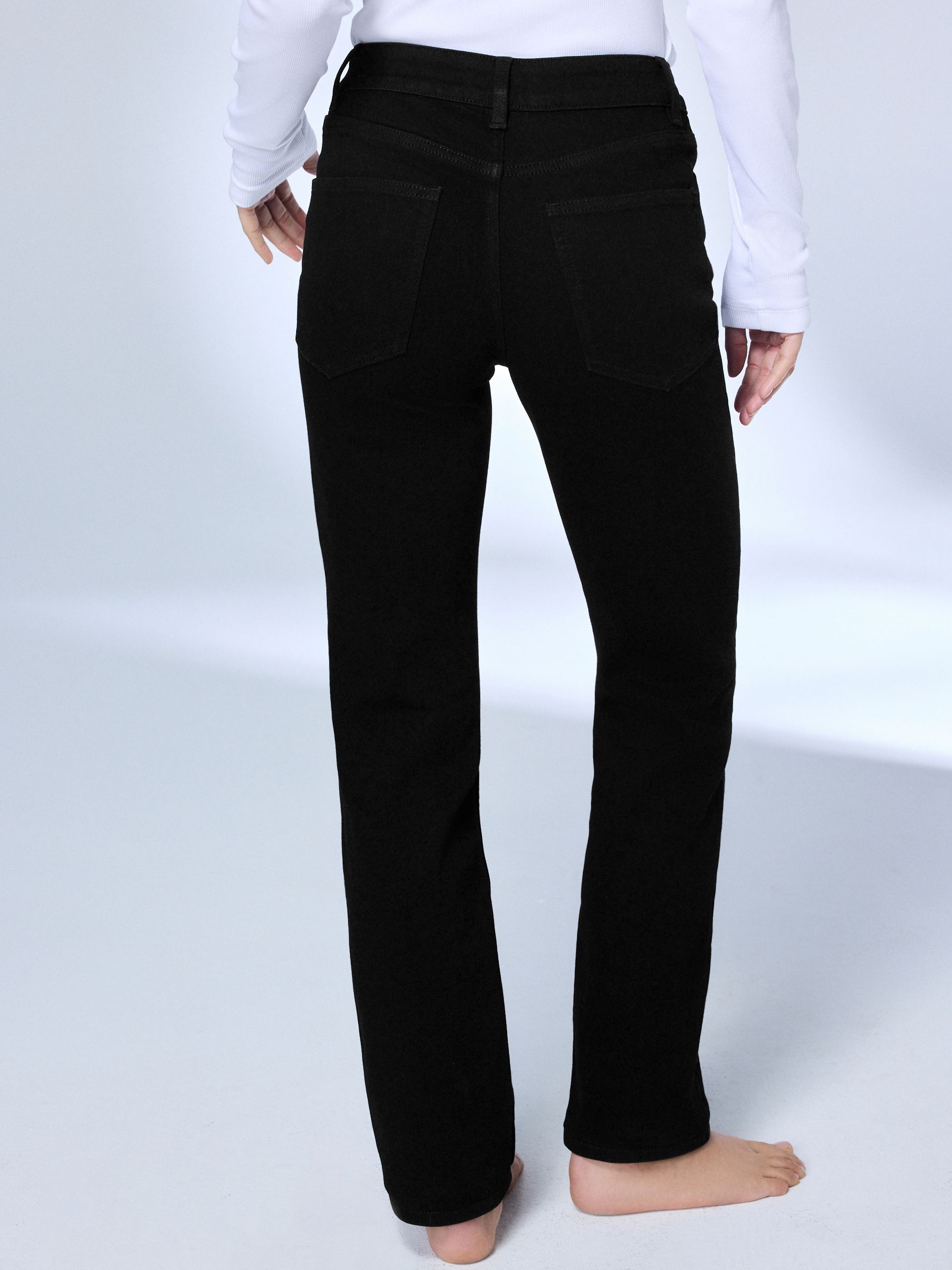 Mid Rise Super Soft Stretch Slim Jeans - Black - Regular - Location Worn