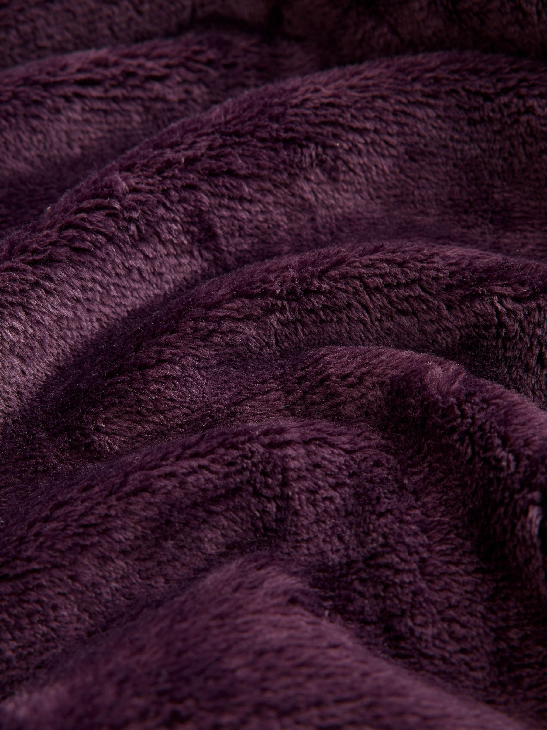 Snow Dressing Gown - Burgundy Red - Regular - SIP Still Life