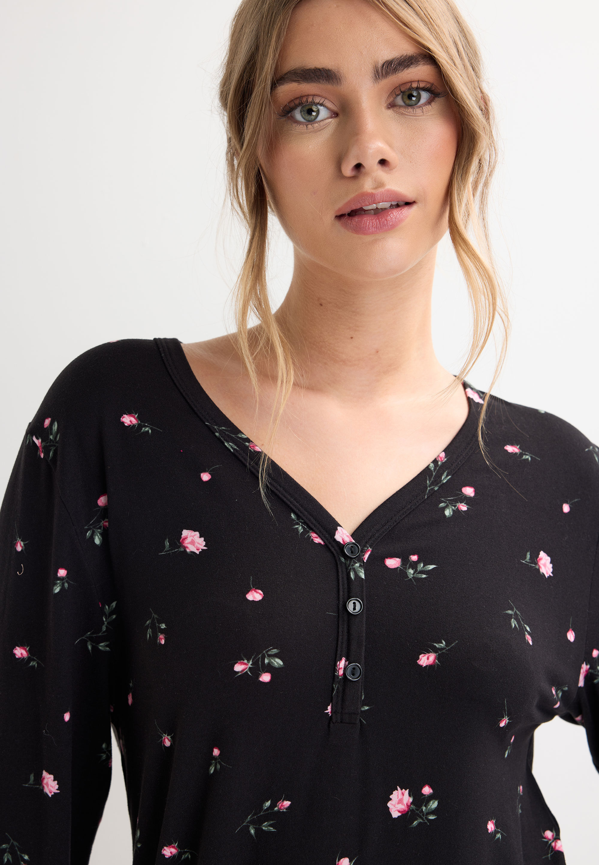 Womens Black Ditsy Soft Touch Long Sleeve Nightdress
